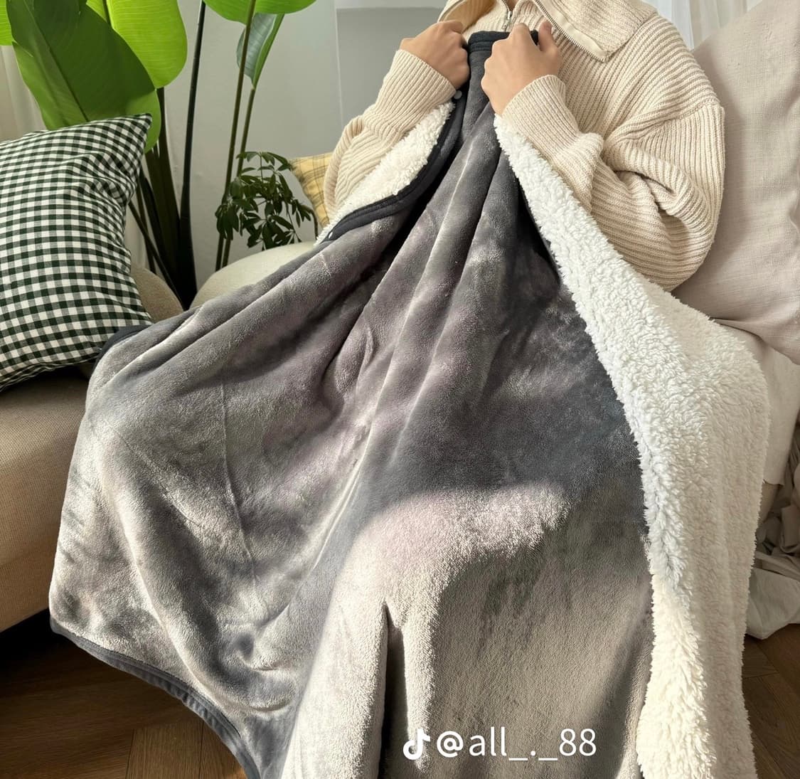 고급 극세사 입는 담요 (새상품) 상품이미지4