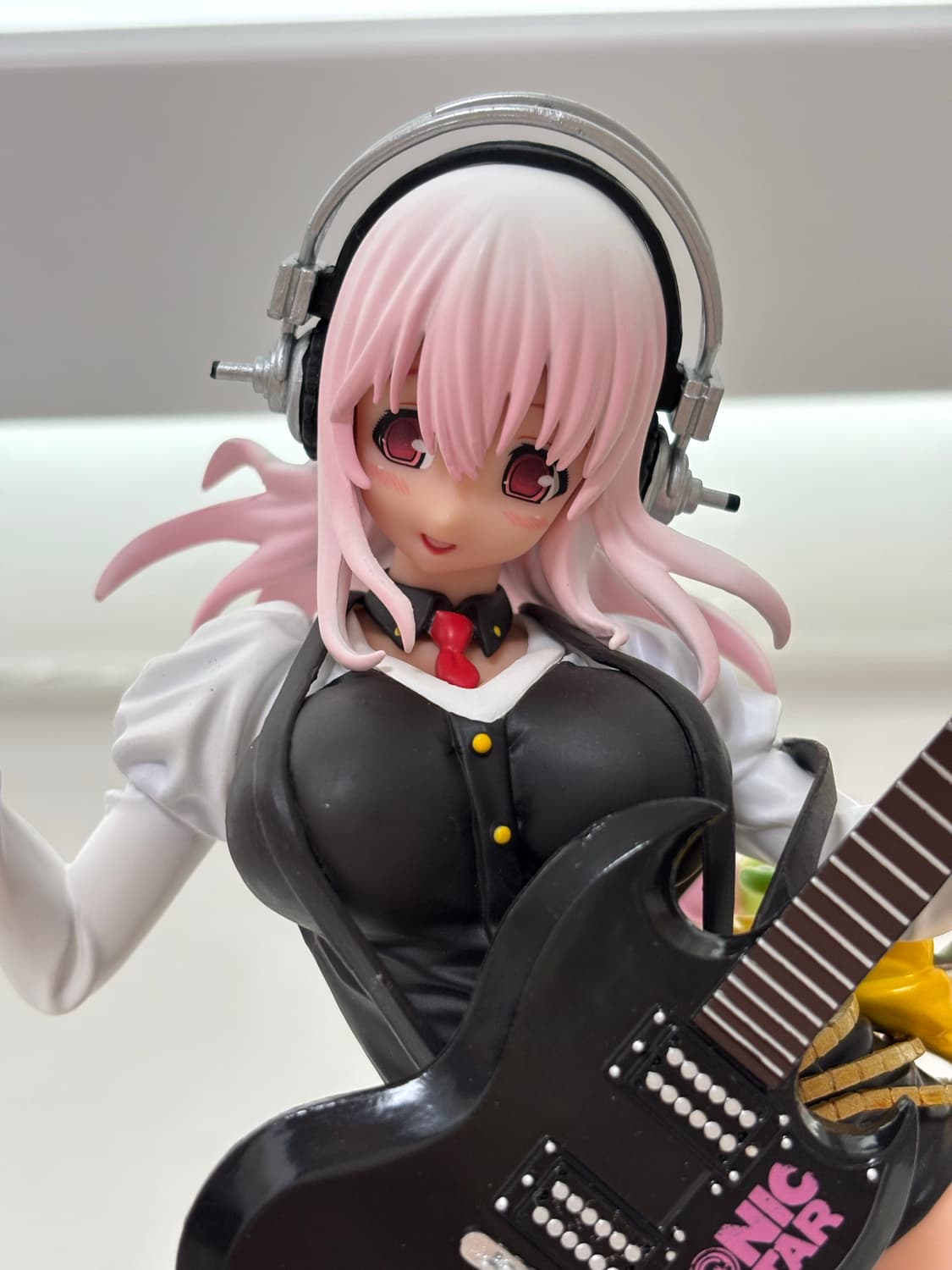 슈퍼소니코 프리미엄 피규어 A상 핑크 미소녀 기타 블랙 반프레스토 상품이미지5