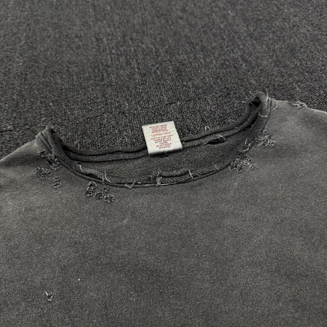 The wreck chords 더 뤡코즈 워싱 데미지 블랙 슬리브리스 상품이미지9