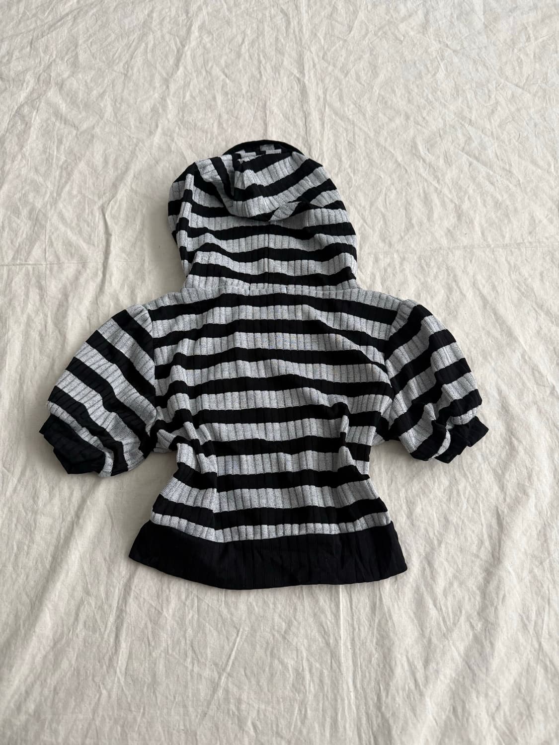 세실맥비 단가라 크롭 반팔 후드집업  상품이미지4