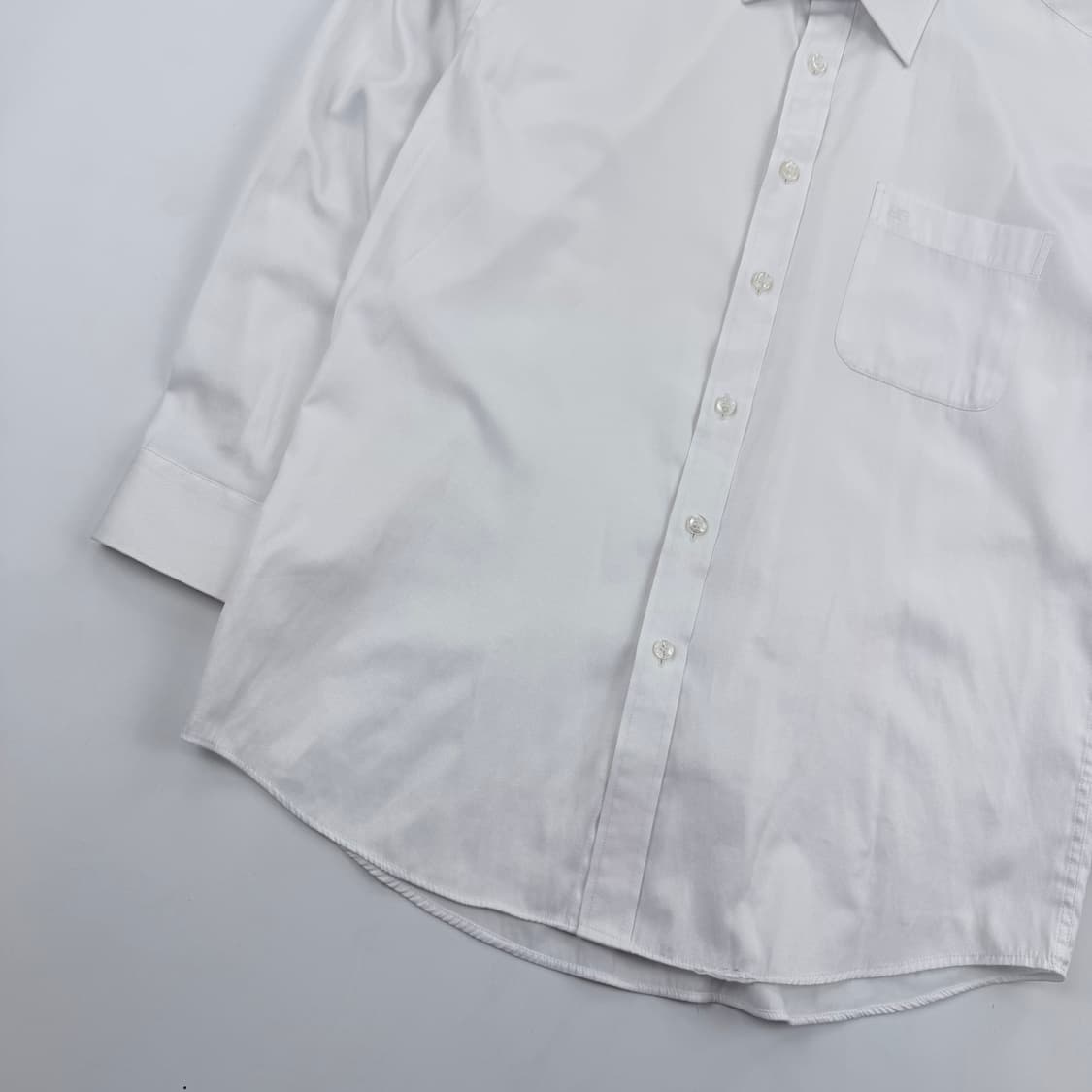 발렌시아가 자수로고 화이트 셔츠 상품이미지3