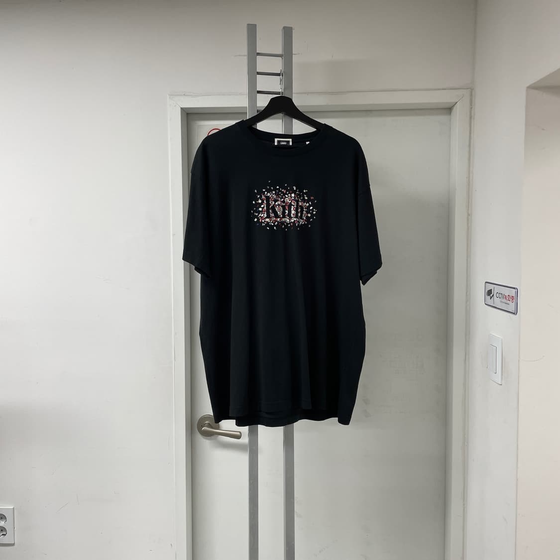 KITH 키스 블랙 반팔 티셔츠 XL 상품이미지1