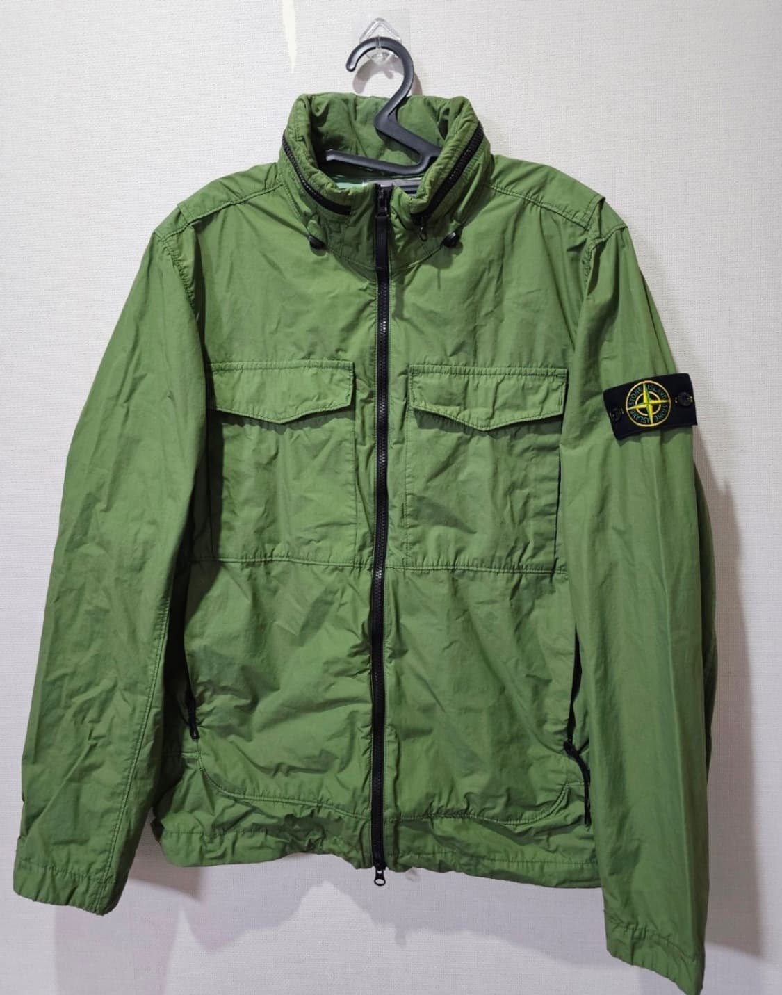 정품 22SS 스톤아일랜드 후드 나슬란 와트로 자켓 100 / L 상품이미지1