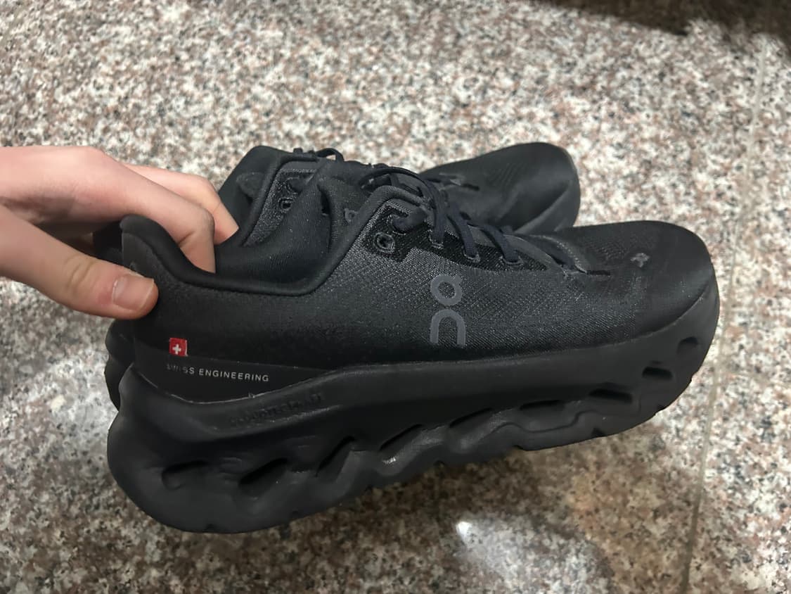 (W) 온 러닝 클라우드틸트 이클립스 블랙 EU 39 상품이미지7