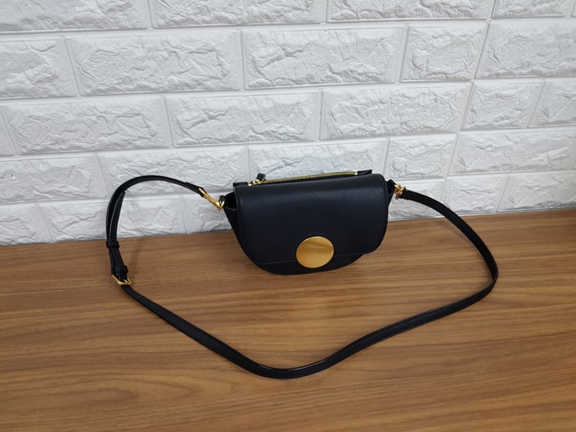 오야니 로티새들 크로스백 상품이미지1