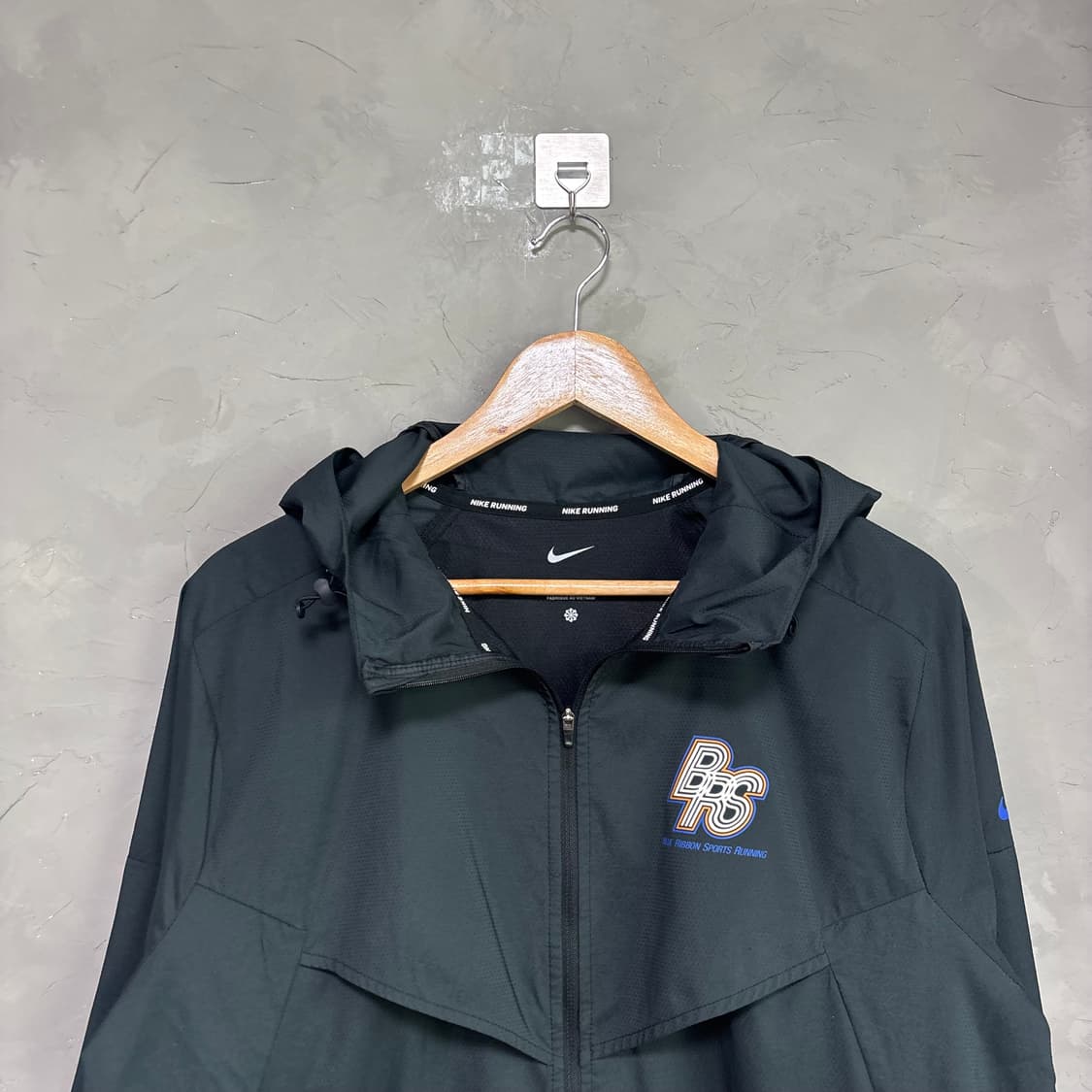 나이키 러닝 BRS 바람막이 상품이미지2