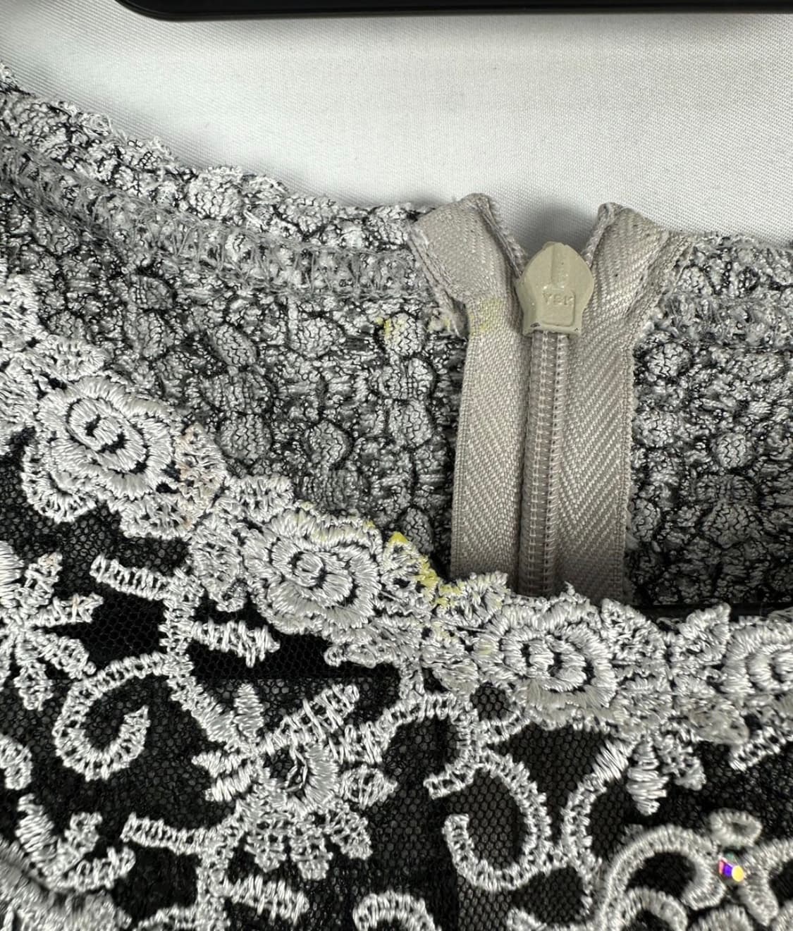 레이스 패턴 장식 회색 니트 긴팔 티셔츠 상품이미지3