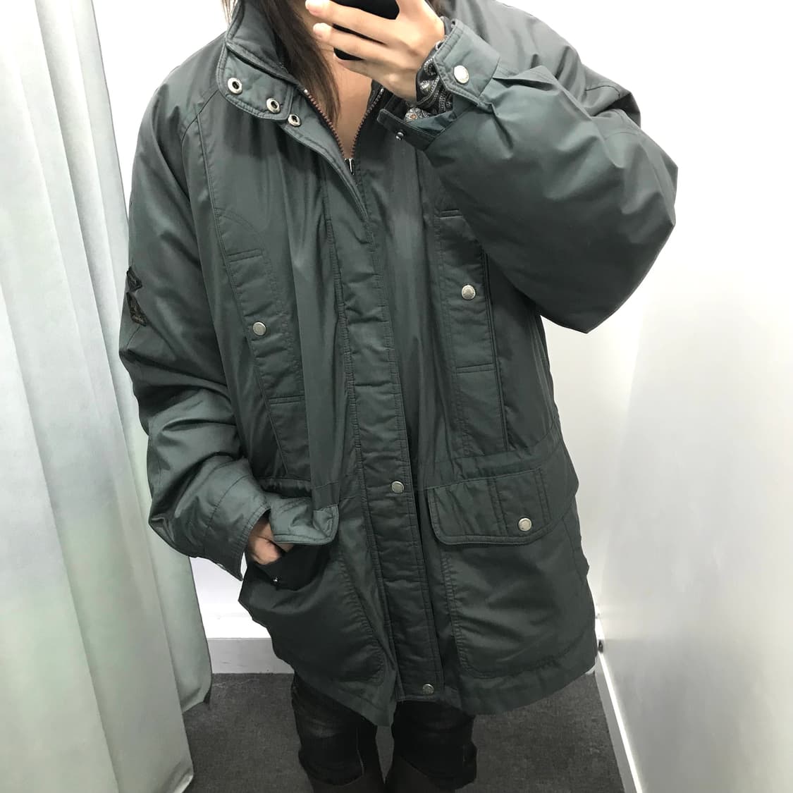 입생로랑 카키 내장후드 구스 다운 자켓 상품이미지2