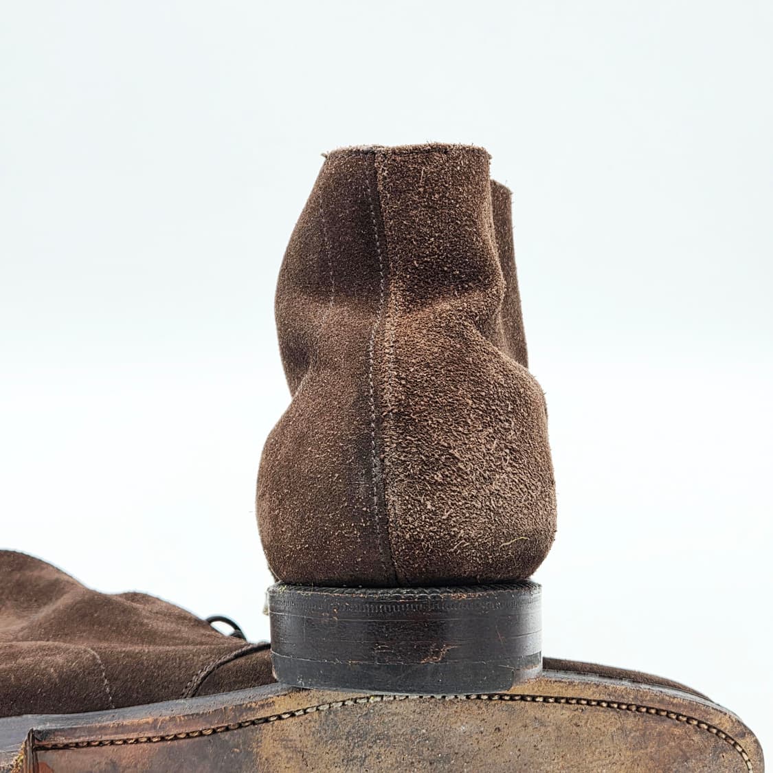 크로켓앤존스 CHUKKA 다크 브라운 스웨이드 (8 1/2 D) 상품이미지2