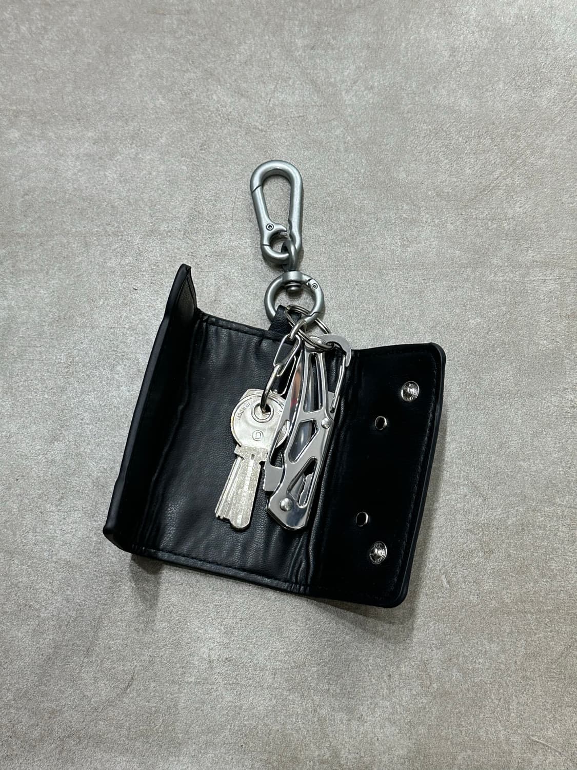 Shining keyring - 샤이닝 레더 키링 상품이미지2