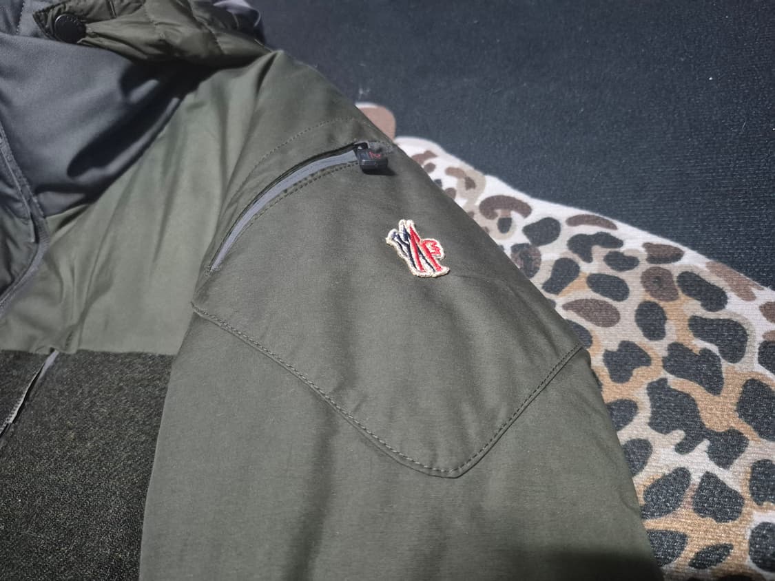 몽클레어 그레노블 스키 다운 패딩 M 정품 상품이미지2