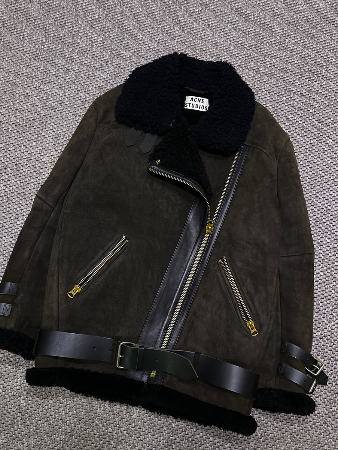 아크네 스튜디오 벨로시티 무스탕 34 상품이미지4