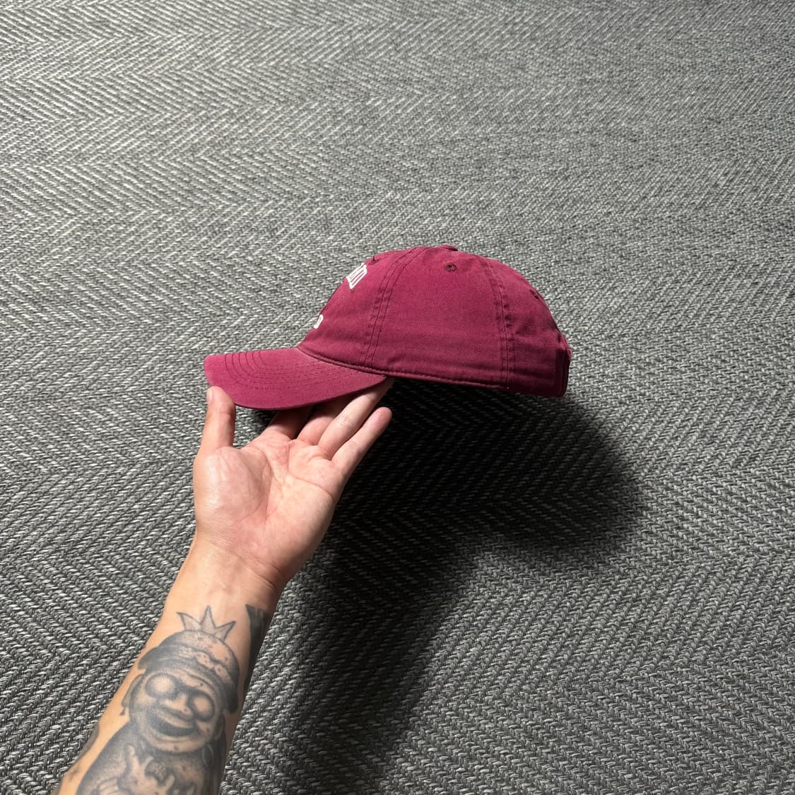 ML CAPS 하버드 자수 로고 버건디 빈티지 볼캡 상품이미지2