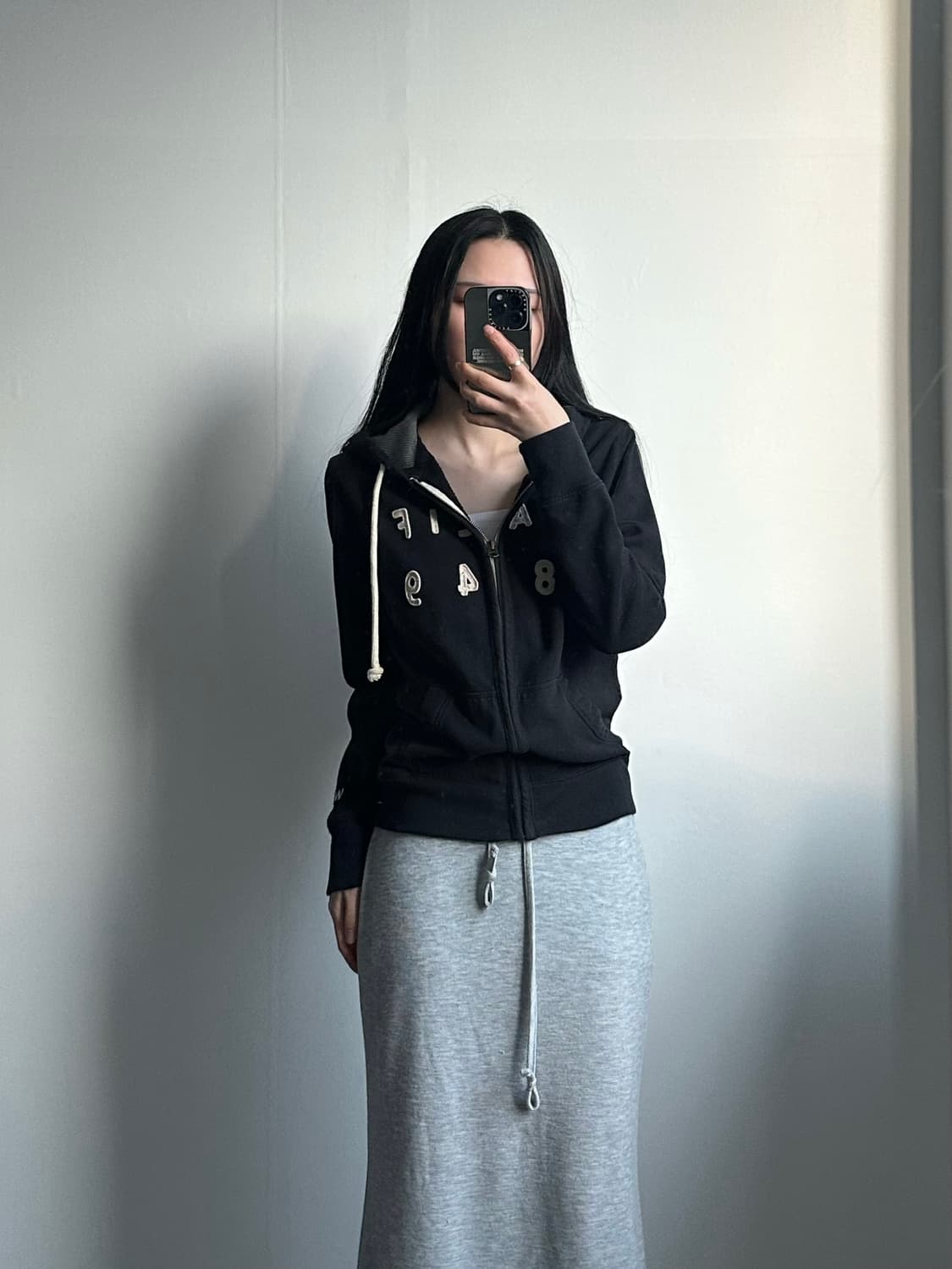 후아유 y2k 와투케 블랙 후드집업 상품이미지1