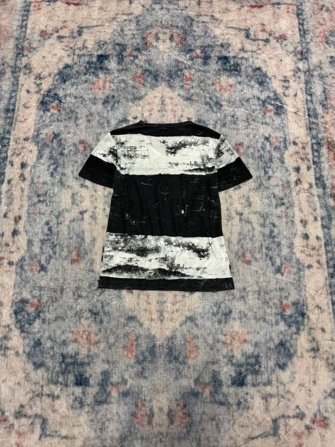 In the attic grunge distressed top 상품이미지7