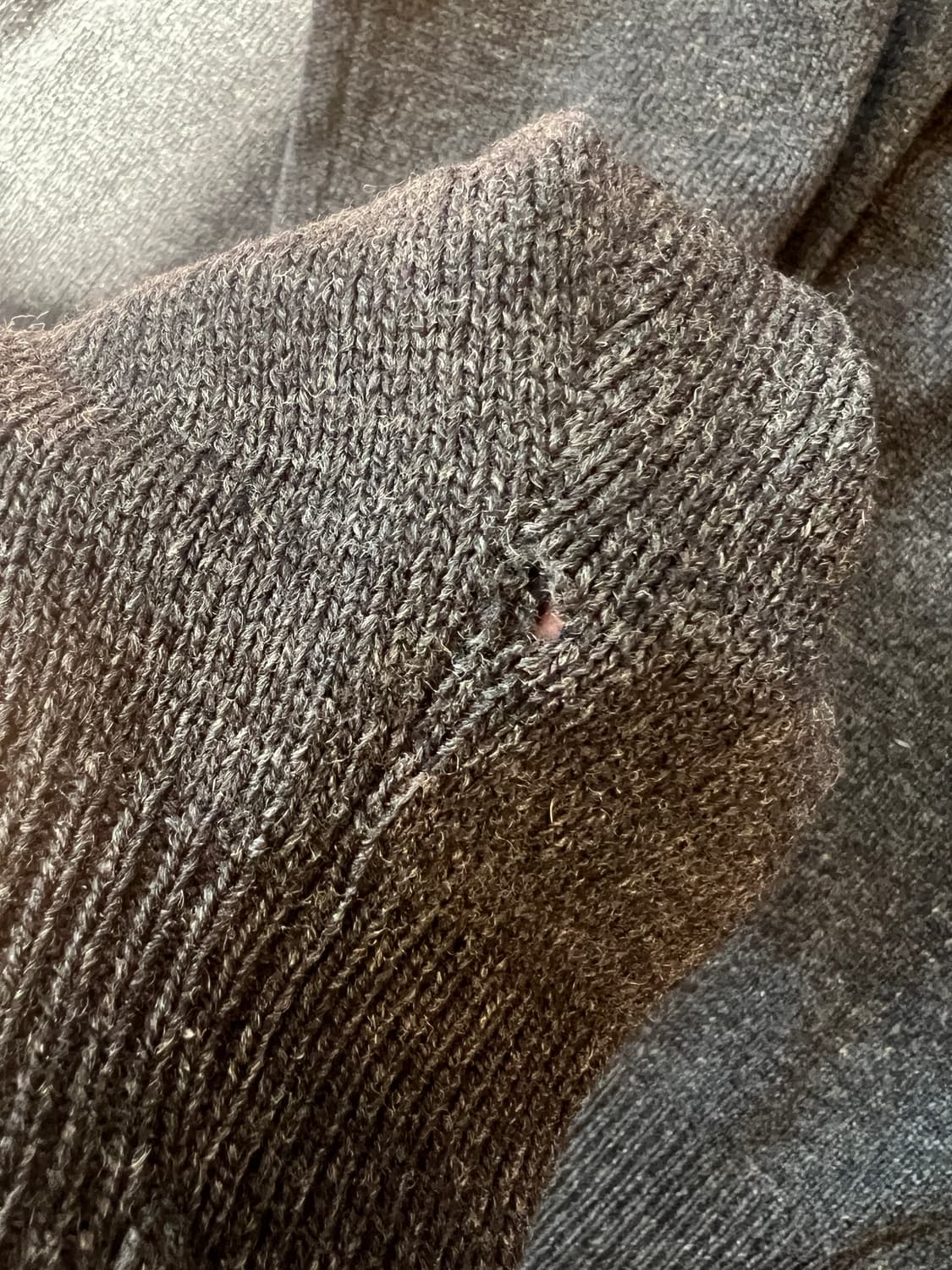 폴로 차콜 카라 니트 상품이미지9