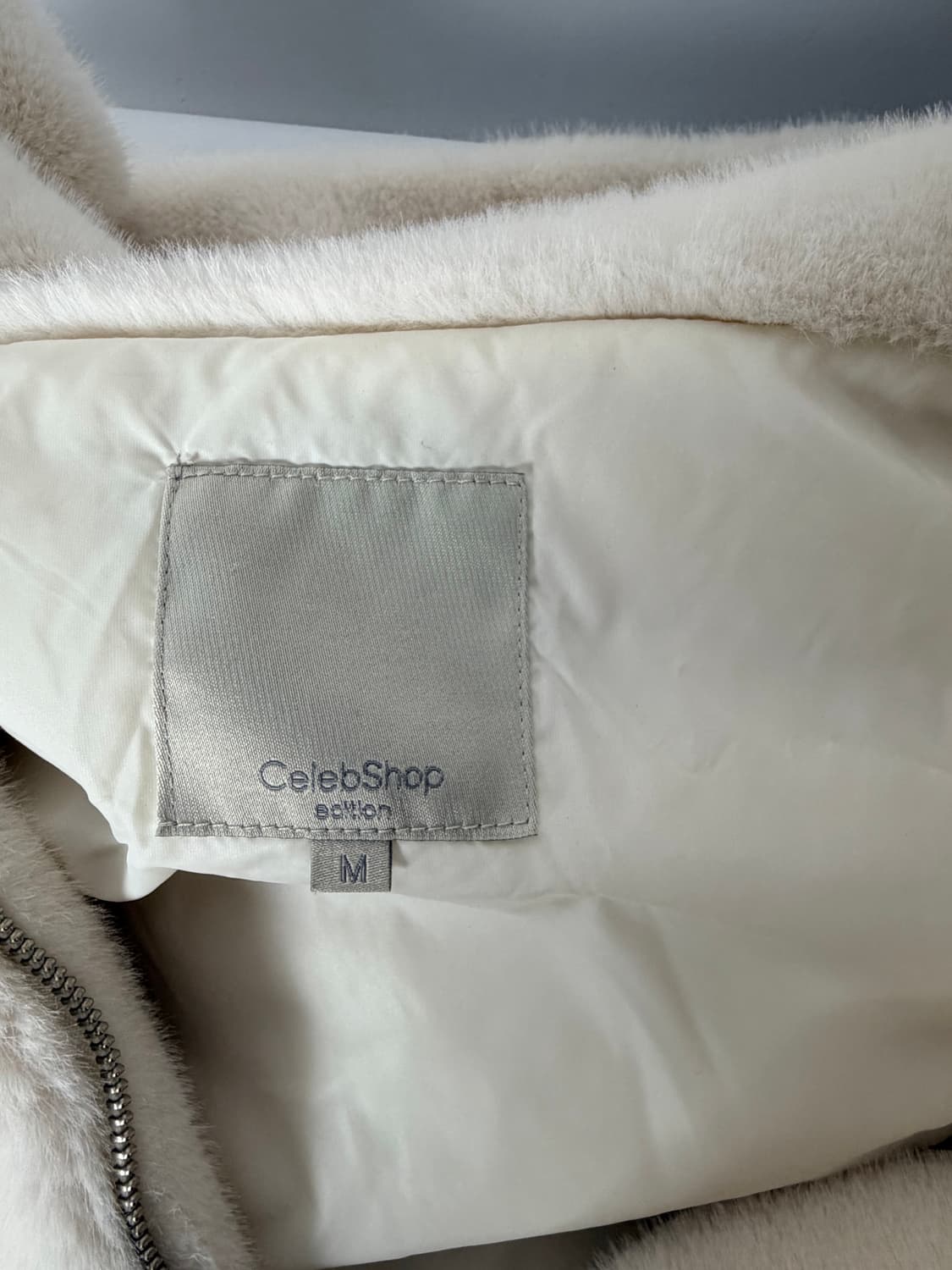 셀렙샵 후드 퍼 반팔 점퍼 상품이미지5