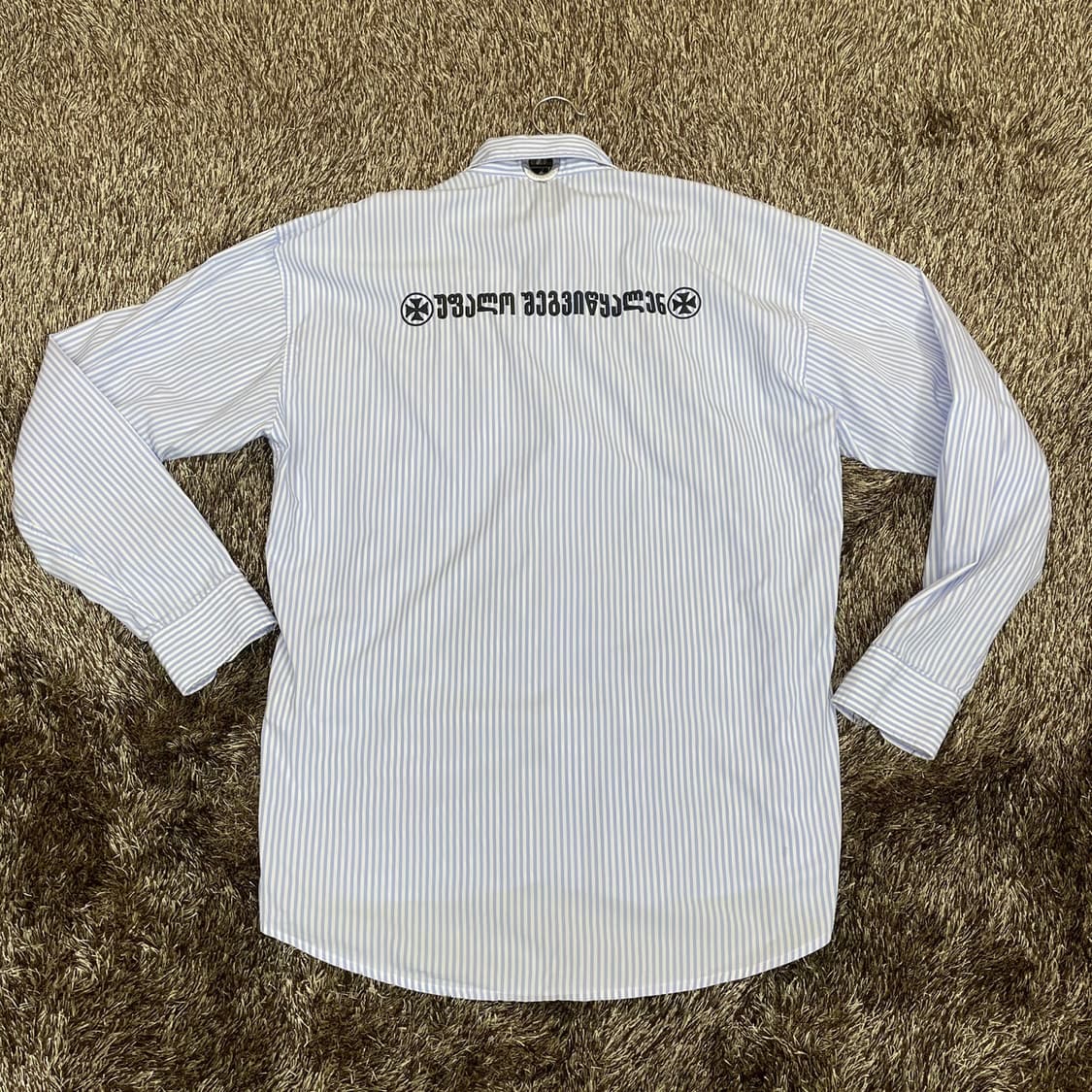 베트멍 VETEMENTS 백로고 메탈링 스프라이트 셔츠 M 상품이미지8
