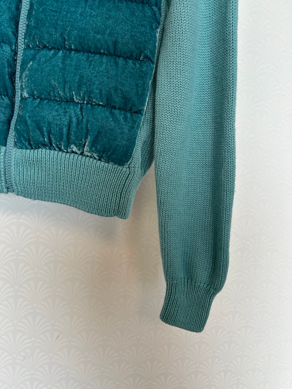 Moncler 키즈 MAGLIA 니트 구스밸뱃집업(10세) 상품이미지4