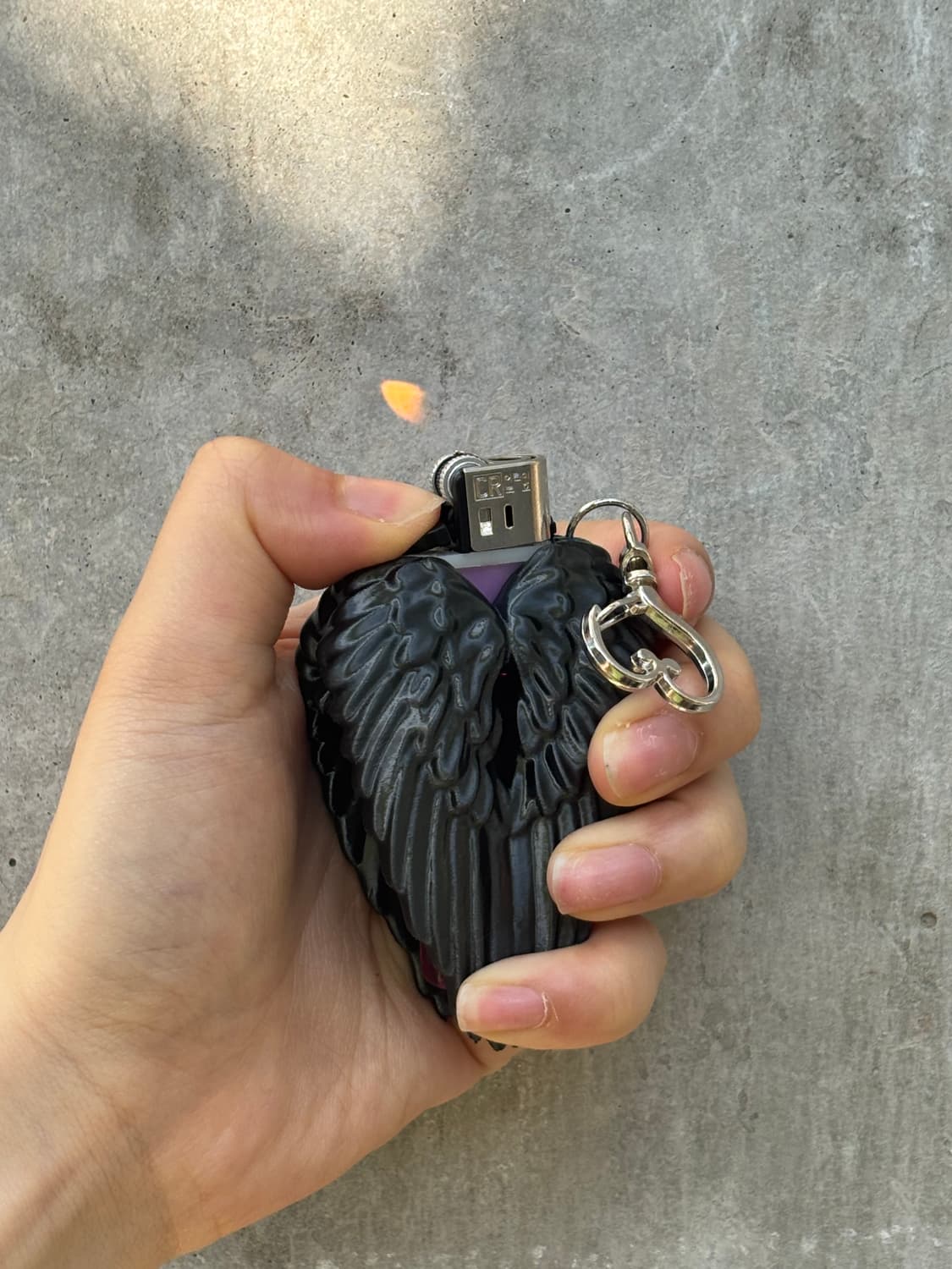 CHIKYUIN Angel wing lighter case black 상품이미지6