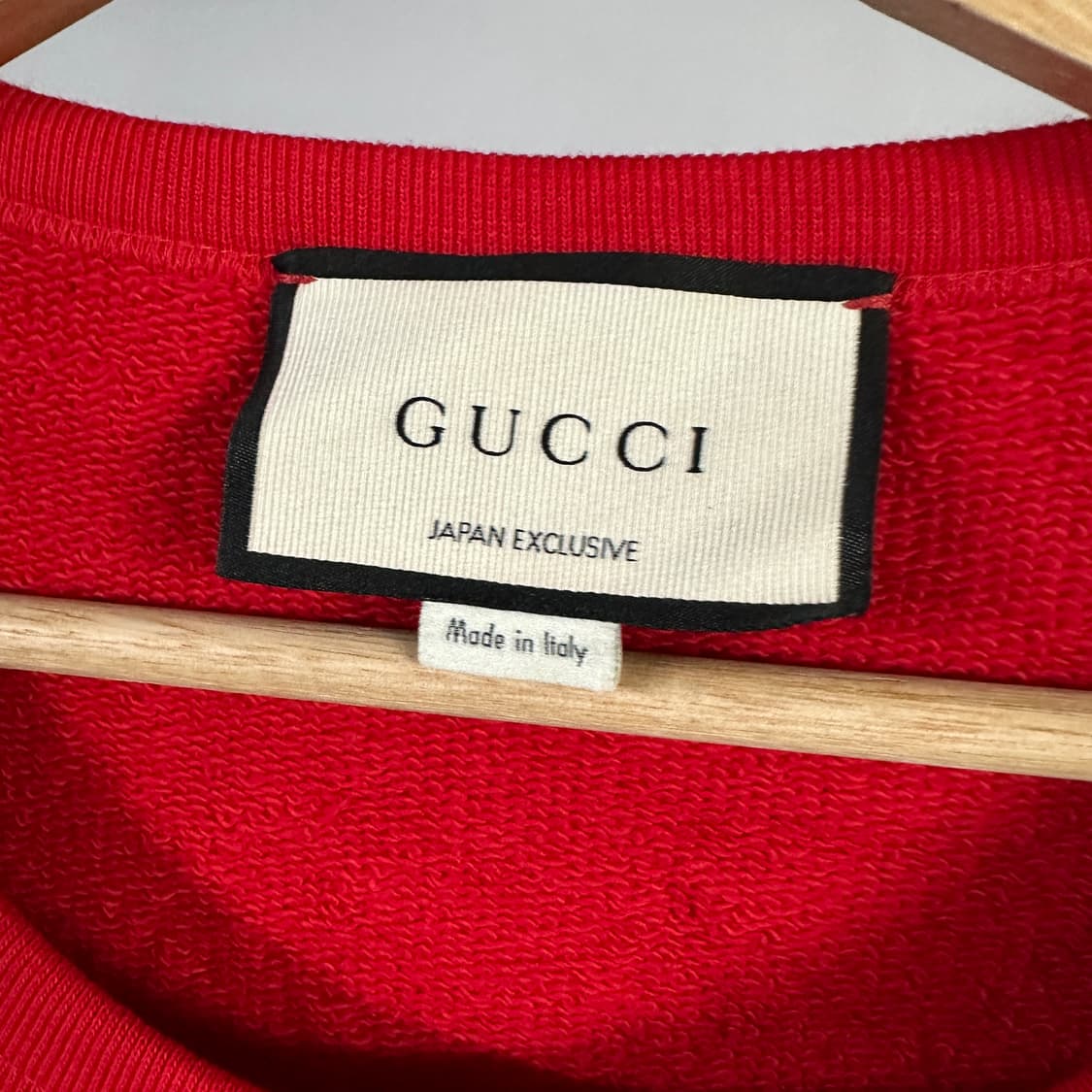 구찌 블라인드 포 러브 재팬 익스클루시브 맨투맨 상품이미지2