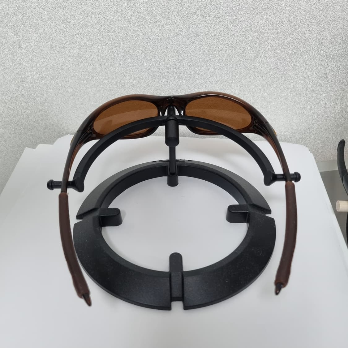 오클리 미뉴트 1.0 브라운  상품이미지2