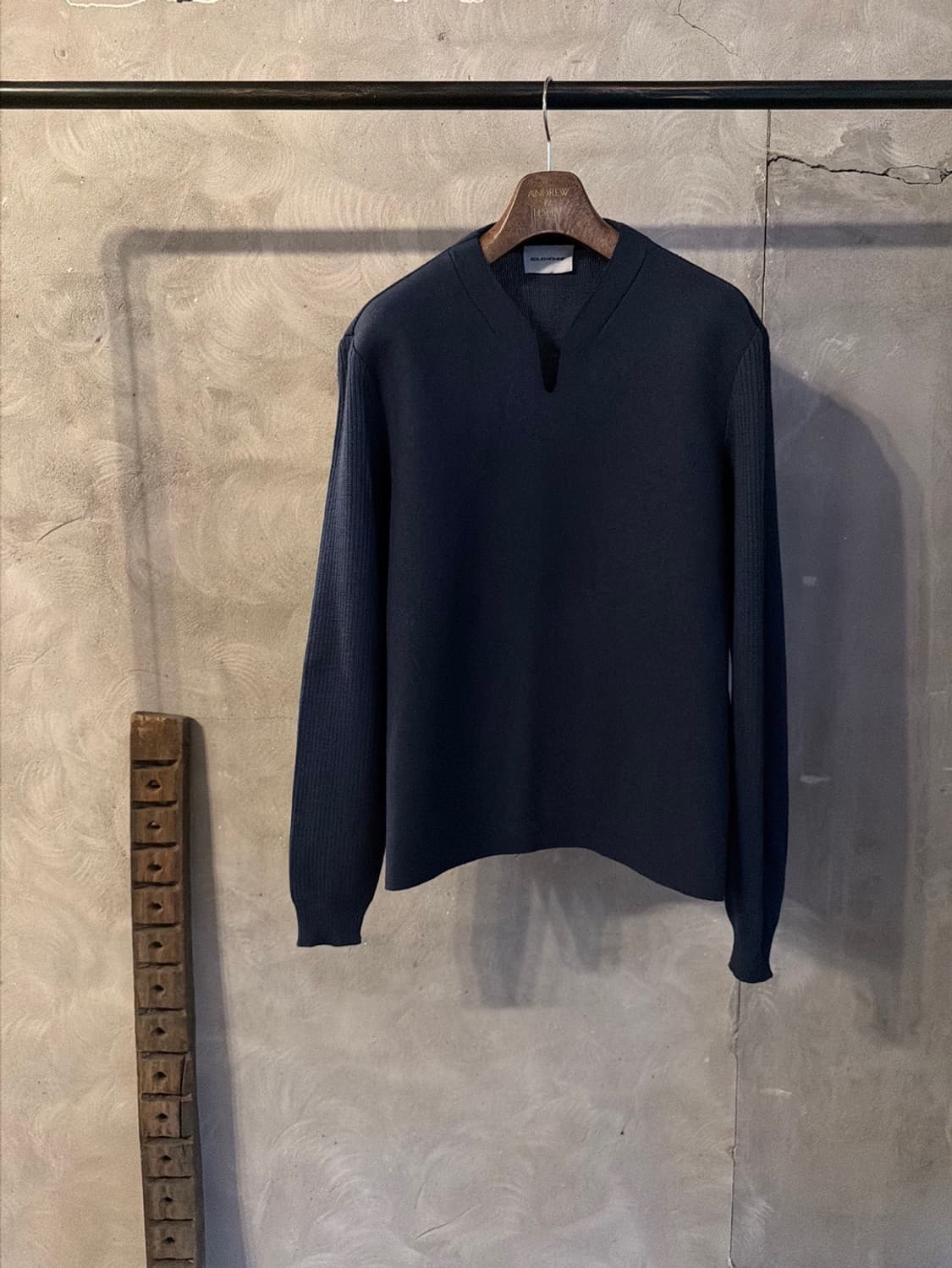 솔리드옴므 니트탑 100 상품이미지1