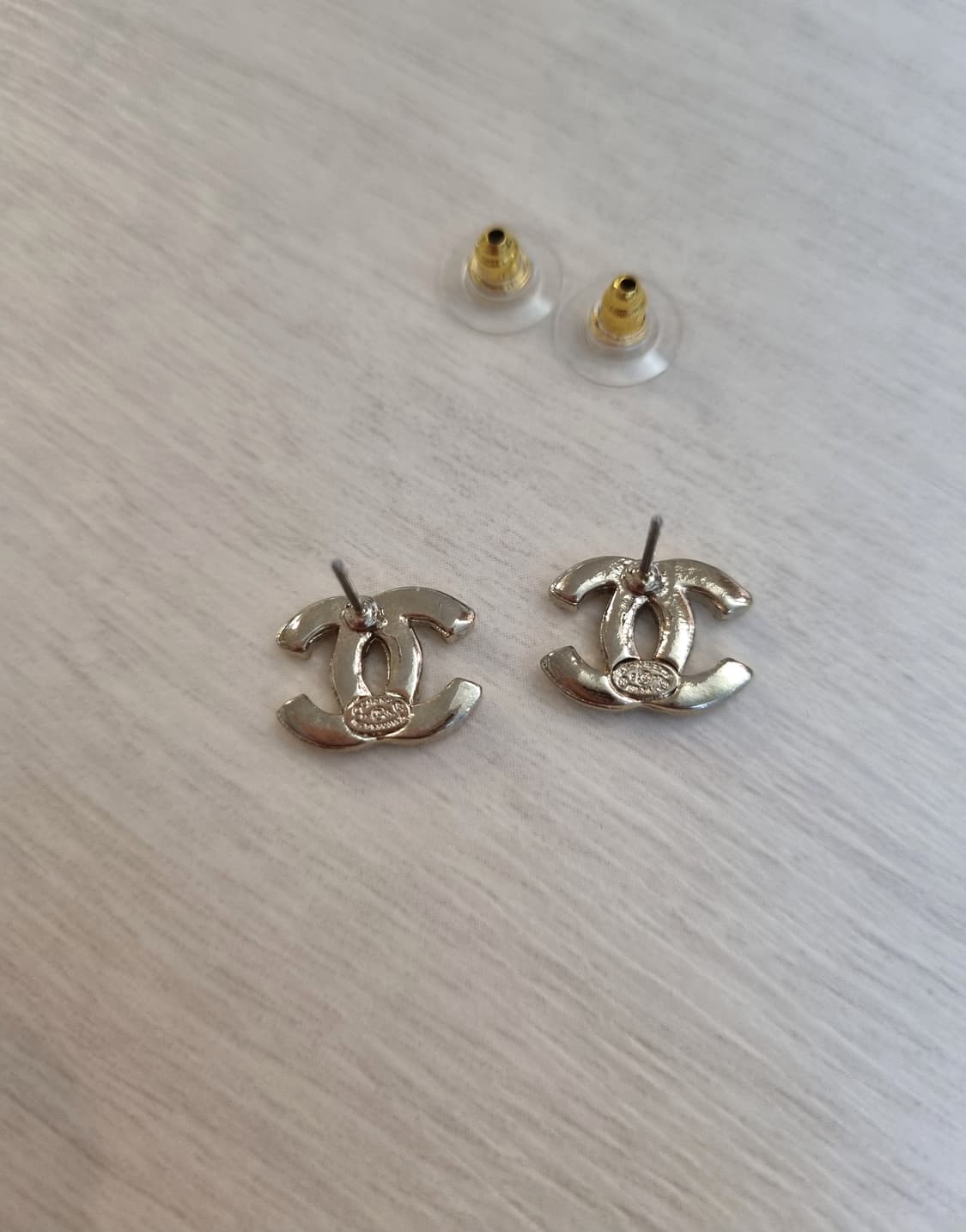 샤넬 업사이클링 미니 진주 귀걸이 상품이미지5