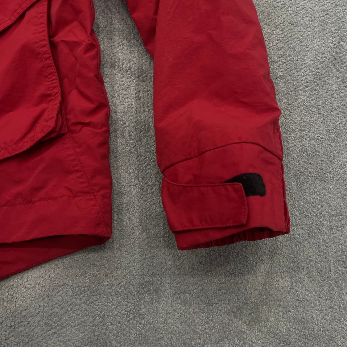 M 푸마 레드 후드 바람막이 자켓 상품이미지5