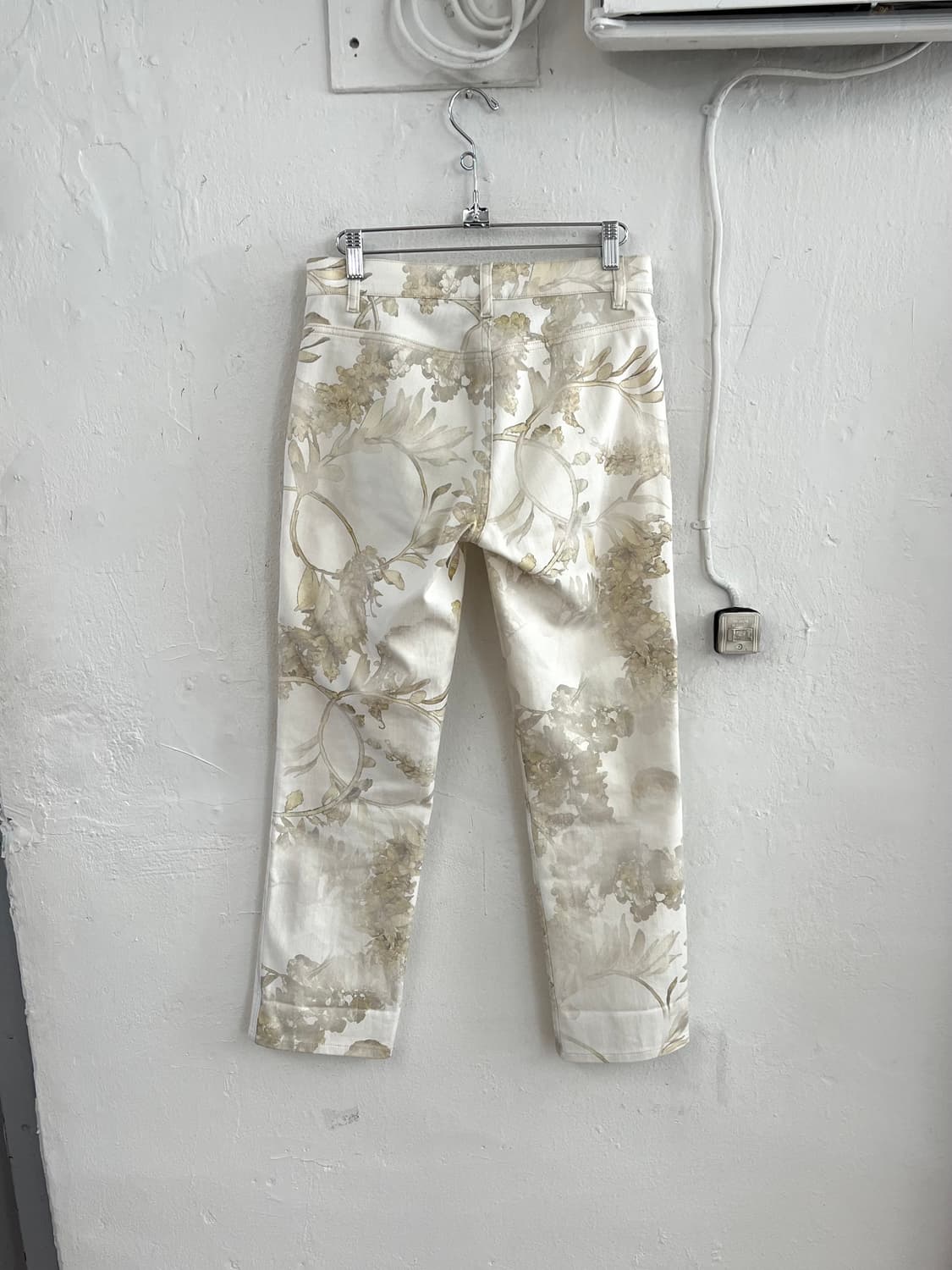 샤넬 2018SS 컬렉션 로우라이즈 플라워 데님 팬츠 상품이미지7