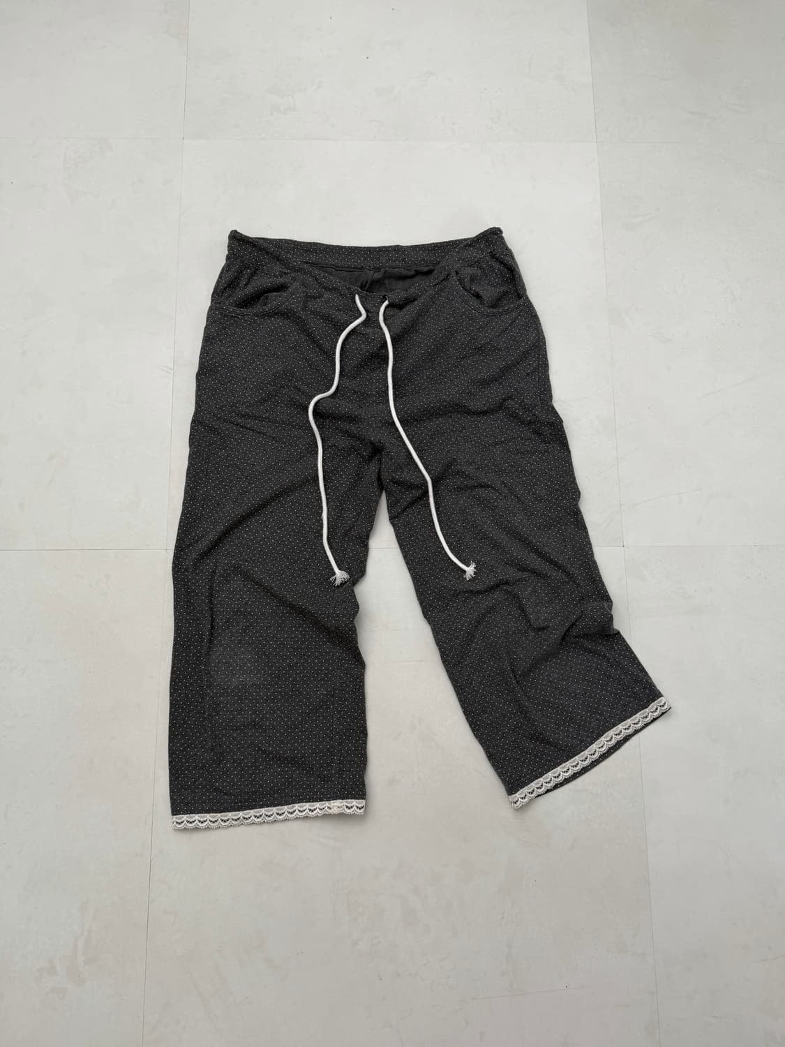 그레이 도트 밑단 레이스 8부 팬츠 상품이미지5