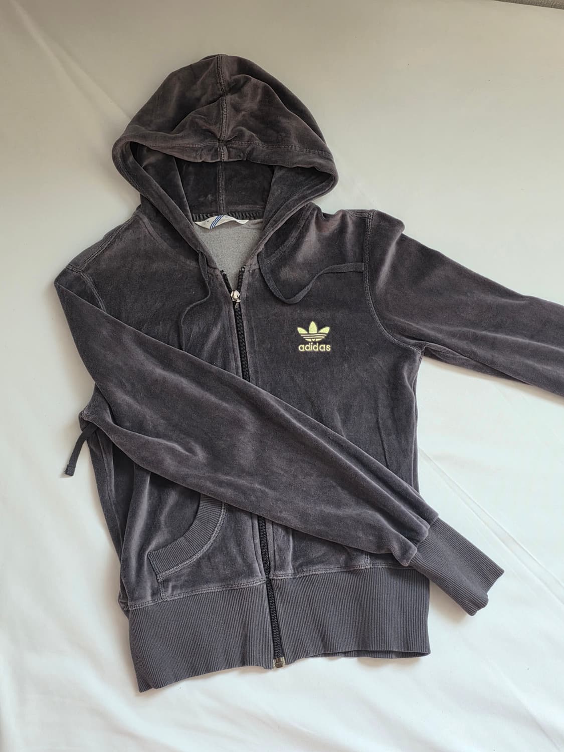 빈티지 아디다스 슬림핏 벨벳져지 상품이미지1