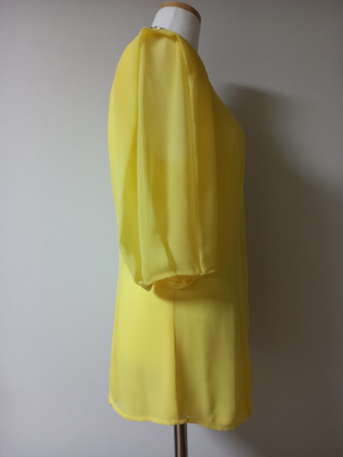 모조에스핀 블라우스 상품이미지2