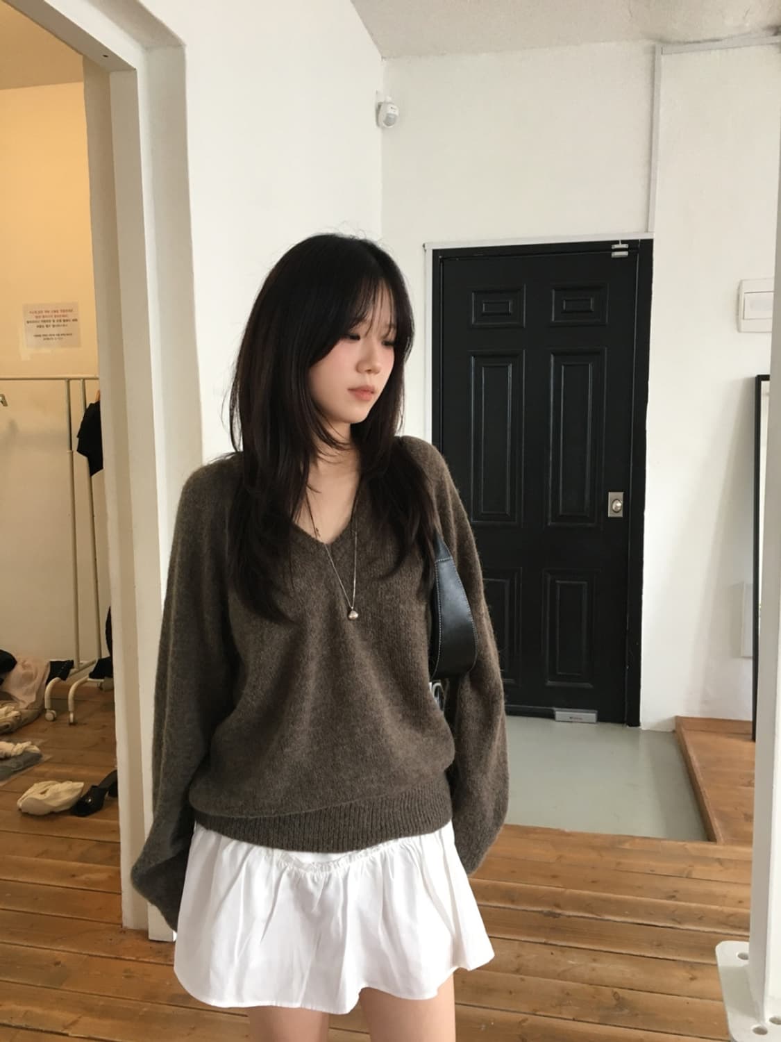 아워캐비넷 브이넷 울 니트 브라운 상품이미지2