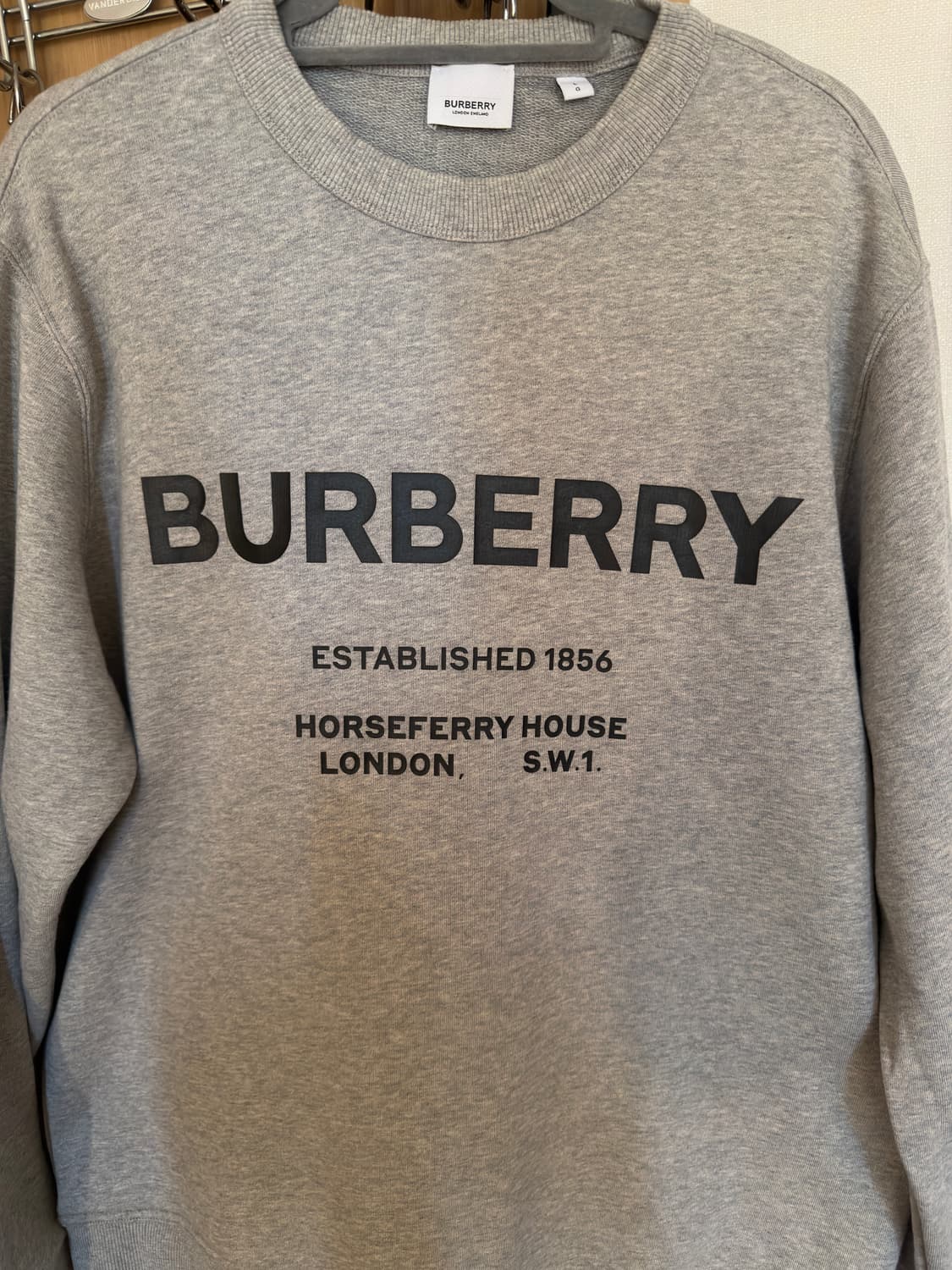 Burberry 버버리 홀스페리 로고 그레이 스웻셔츠 L 상품이미지1
