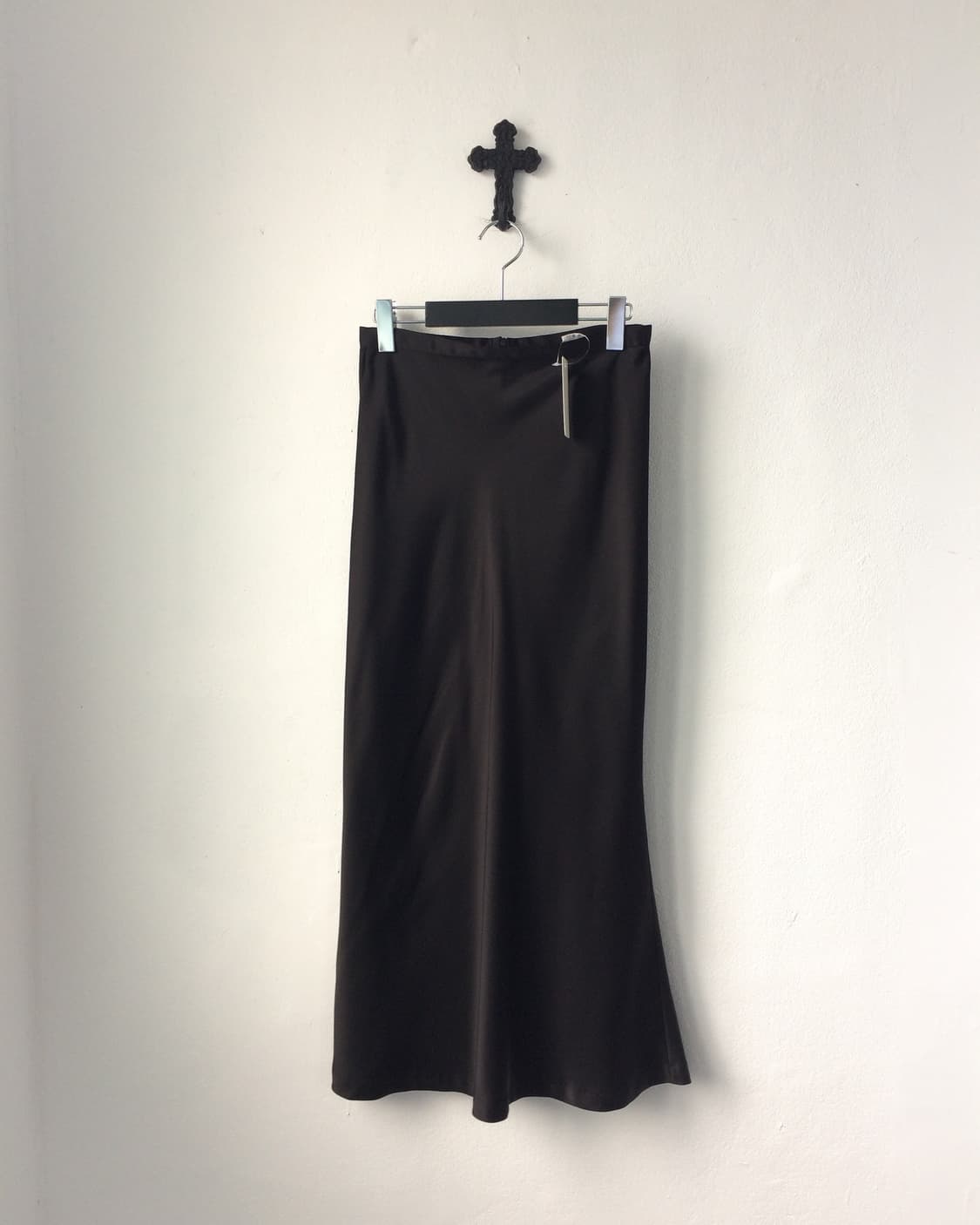 Glossy long skirt 상품이미지1