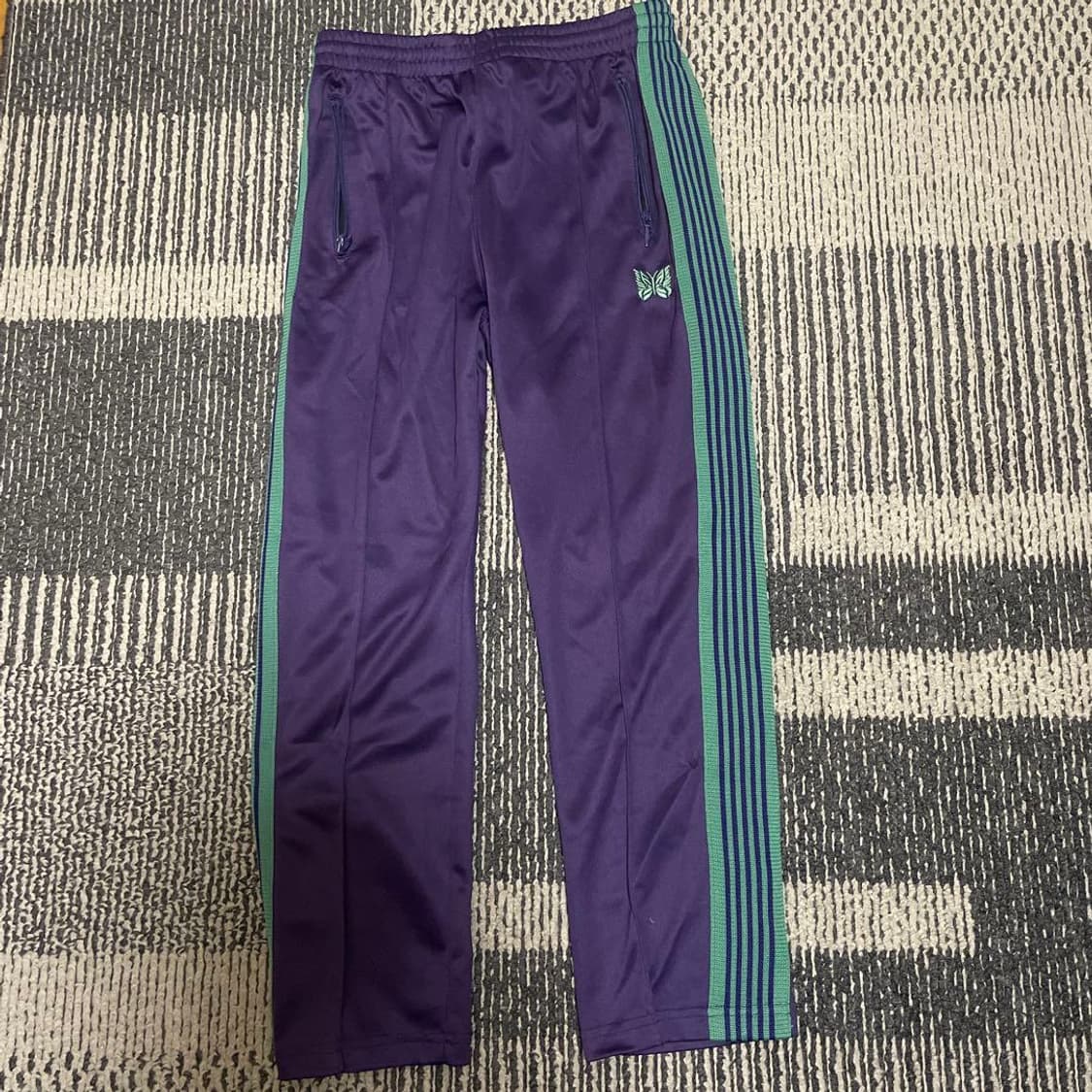 니들스 트랙 팬츠 폴리 스무스 에그플랜츠 스트레이트 핏 상품이미지1