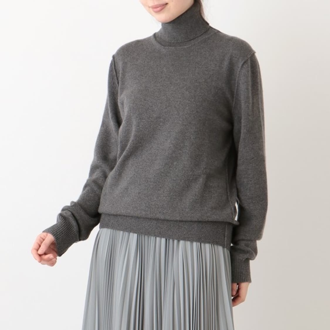 메종 마르지엘라 여성 그레이 캐시미어 터틀넥니트 85% 상품이미지5