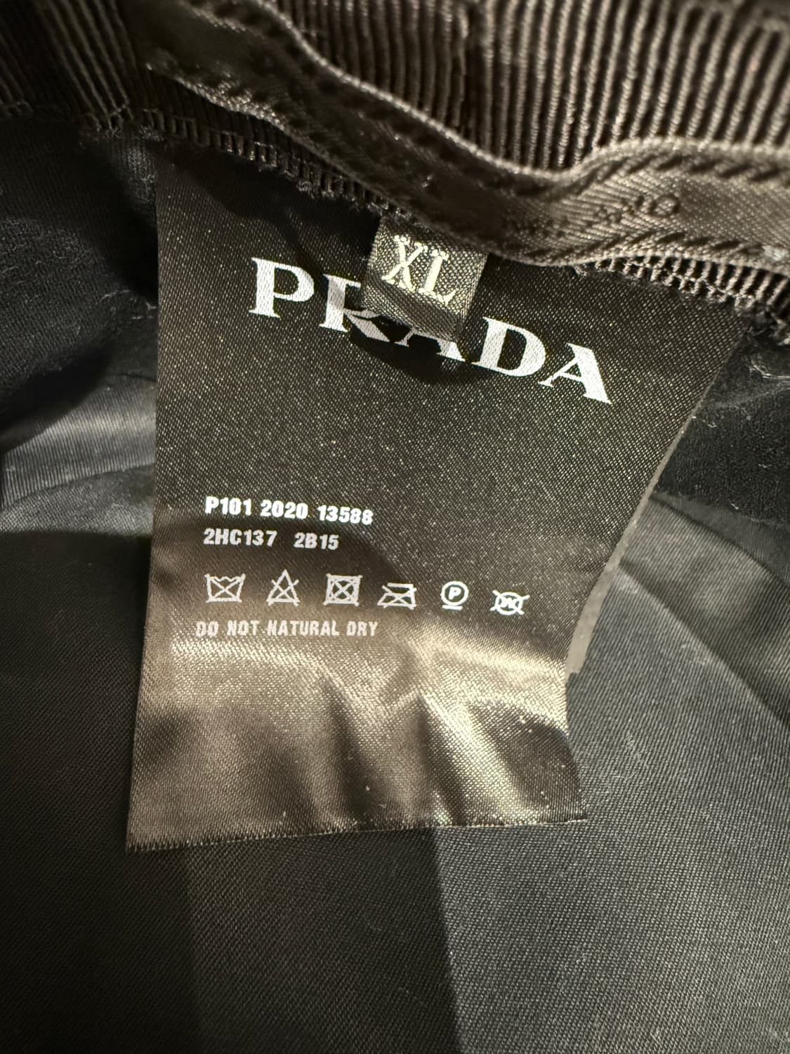 프라다 나일론 버킷햇 XL 상품이미지2