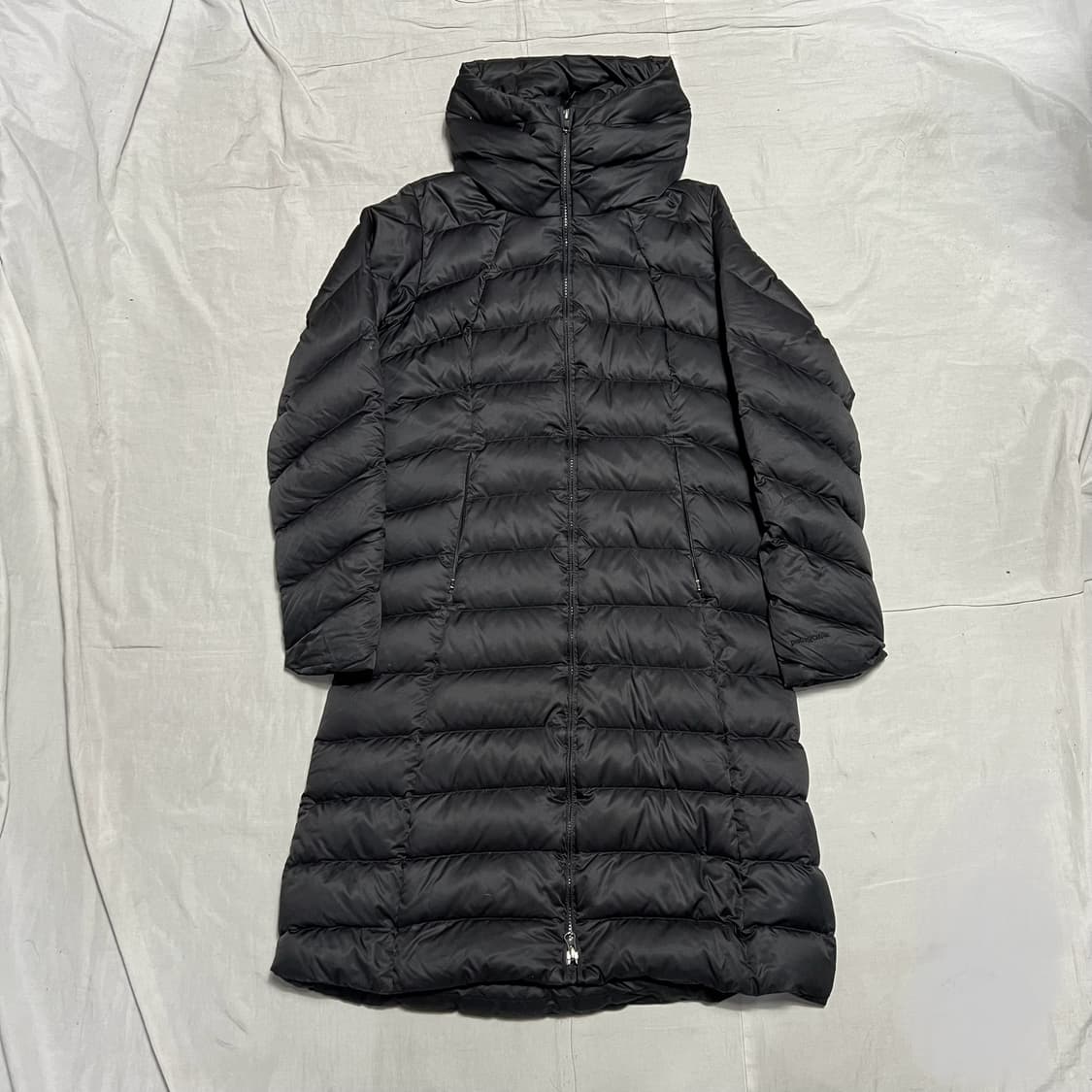 M 여성용 파타고니아 덕다운 후드 롱패딩 상품이미지2