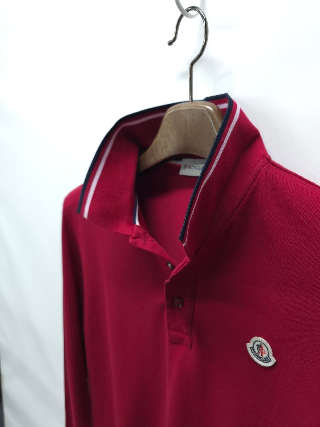 몽클레어 남성 삼선포인트 긴팔 PK카라티 상품이미지10