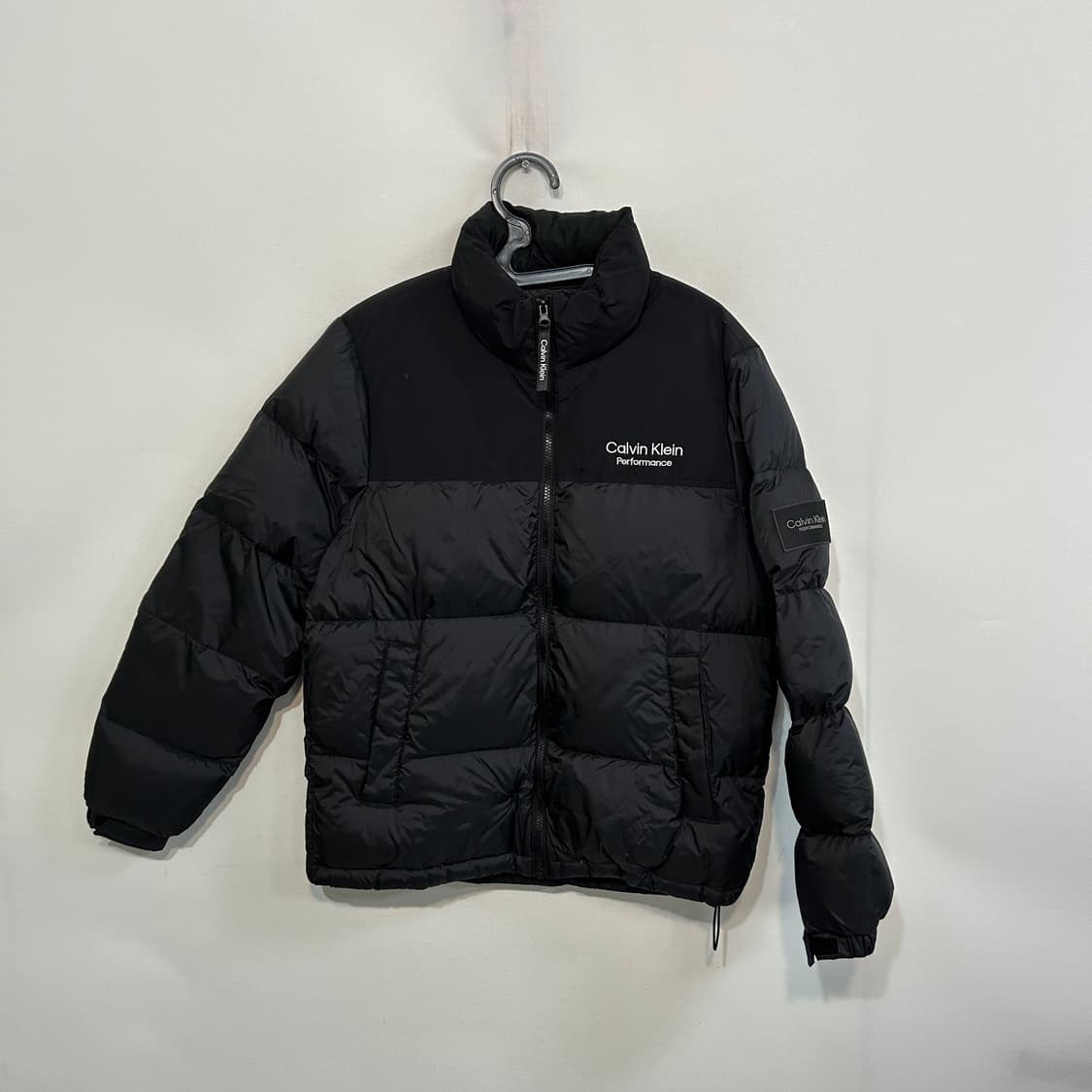 켈빈클라인 2023 남성 덕다운 패딩 M 상품이미지1