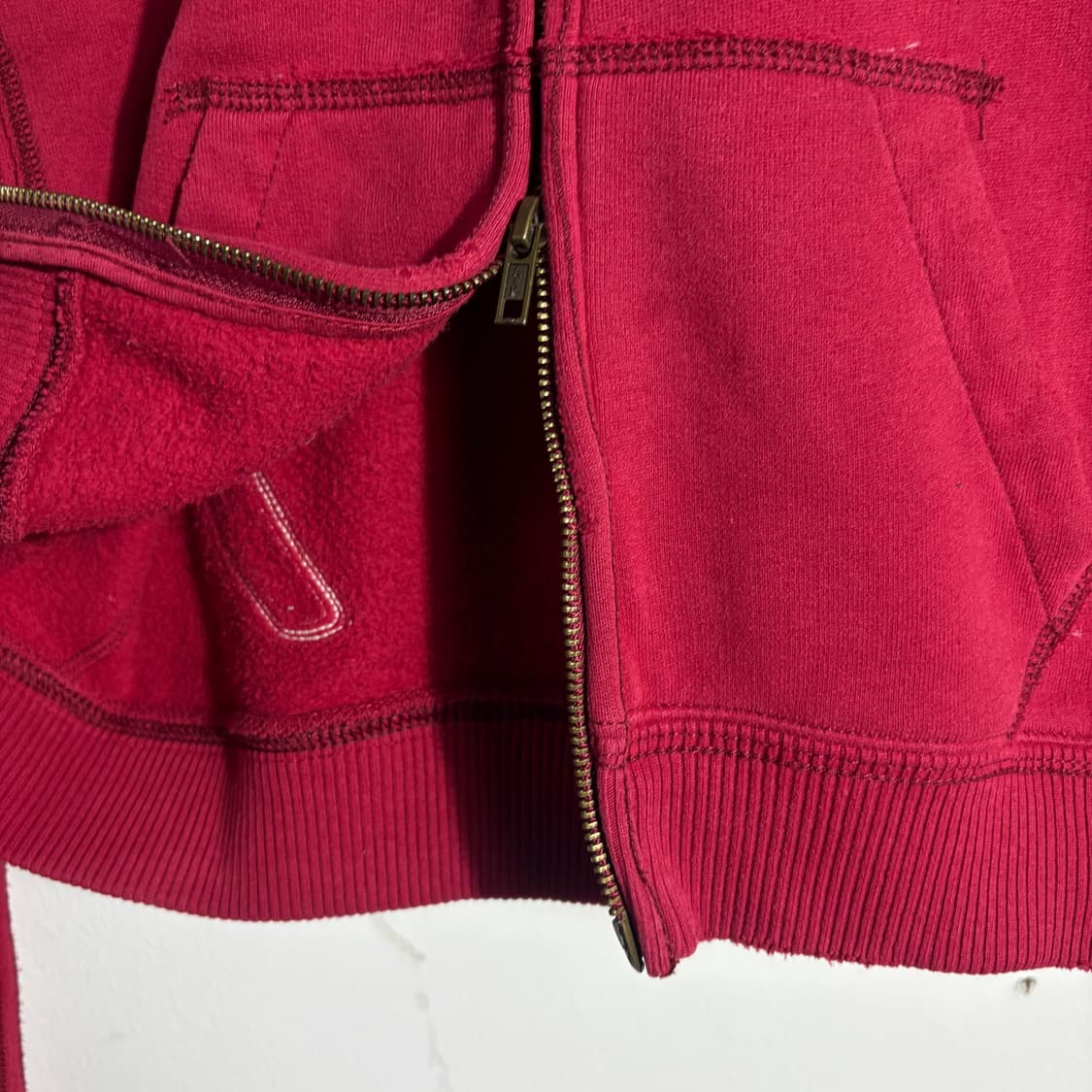 아베크롬비 빈티지  핑크 로고 후드집업 (무료배송) 상품이미지6