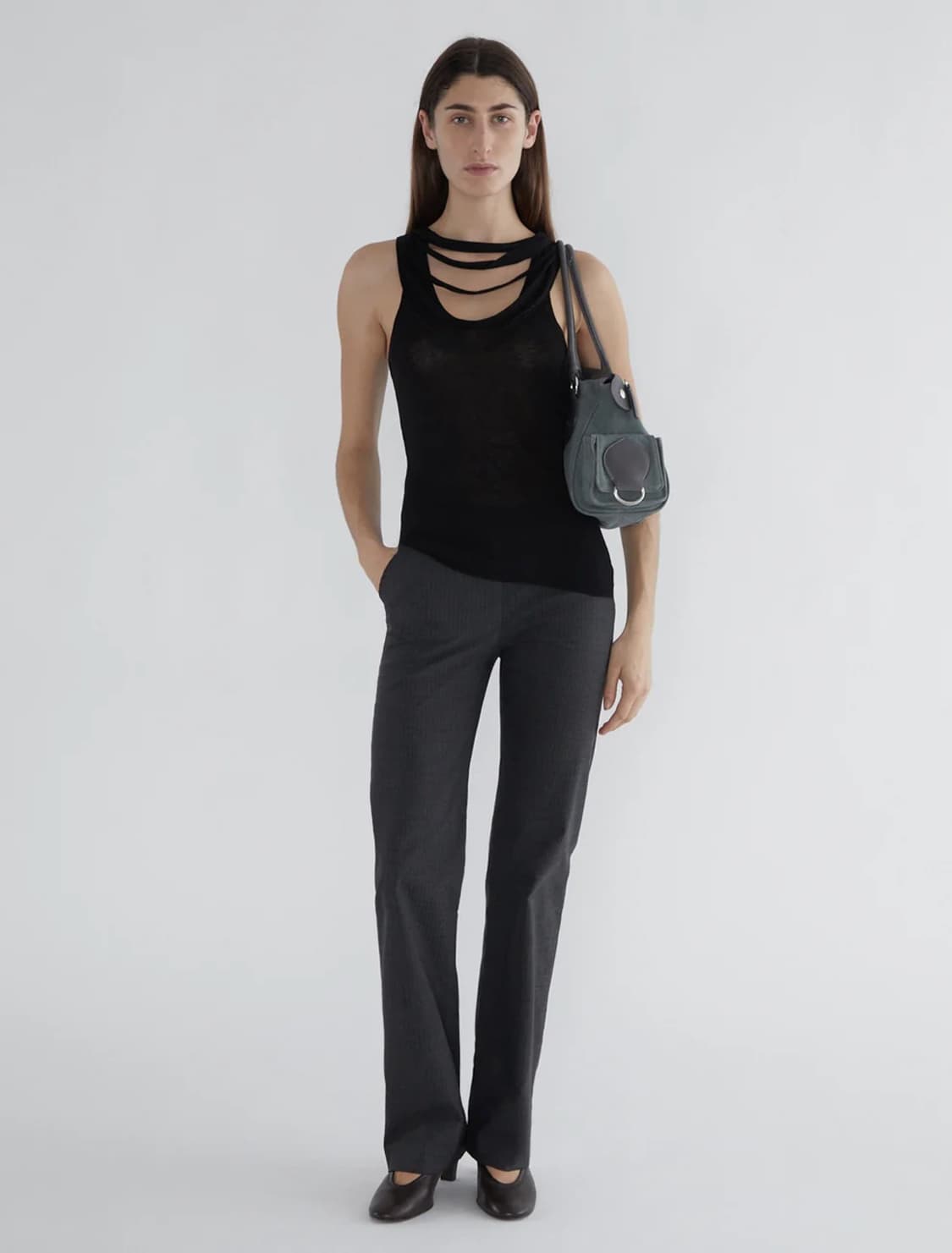 [XS,S,M]팔로마울 Oliveti 컷팅 슬리브리스 탑 상품이미지2