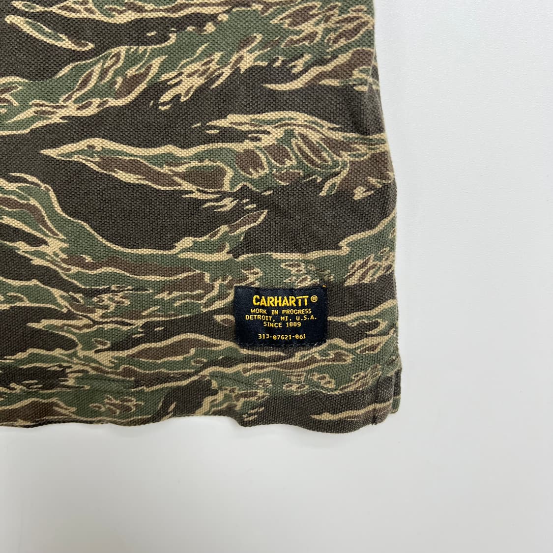 Carhartt 칼하트 WIP 타이거카모 반팔 카라티 상품이미지3
