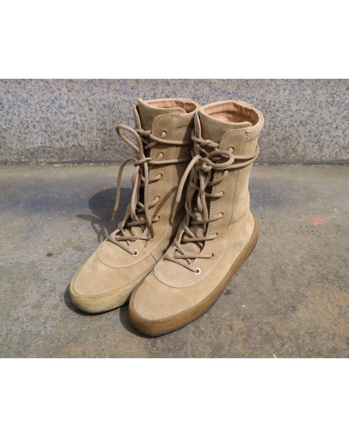 YEEZY Season 4 Crepe Boots 상품이미지1