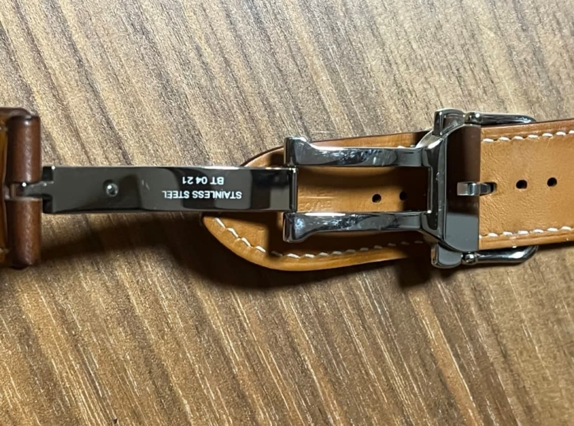 애플워치 에르메스 Series 7 45mm / 골드 가죽 스트랩 디플로이 상품이미지5