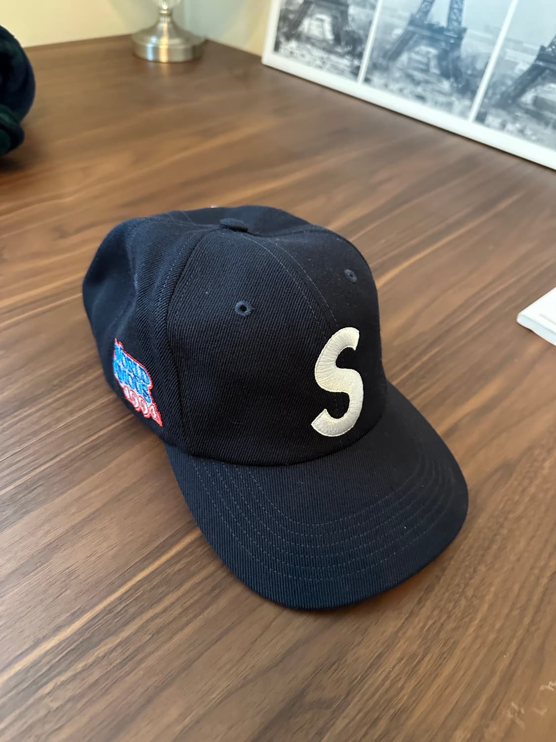 슈프림 월드 페이머스 S 로고 6-패널 네이비 - 25SS  상품이미지1