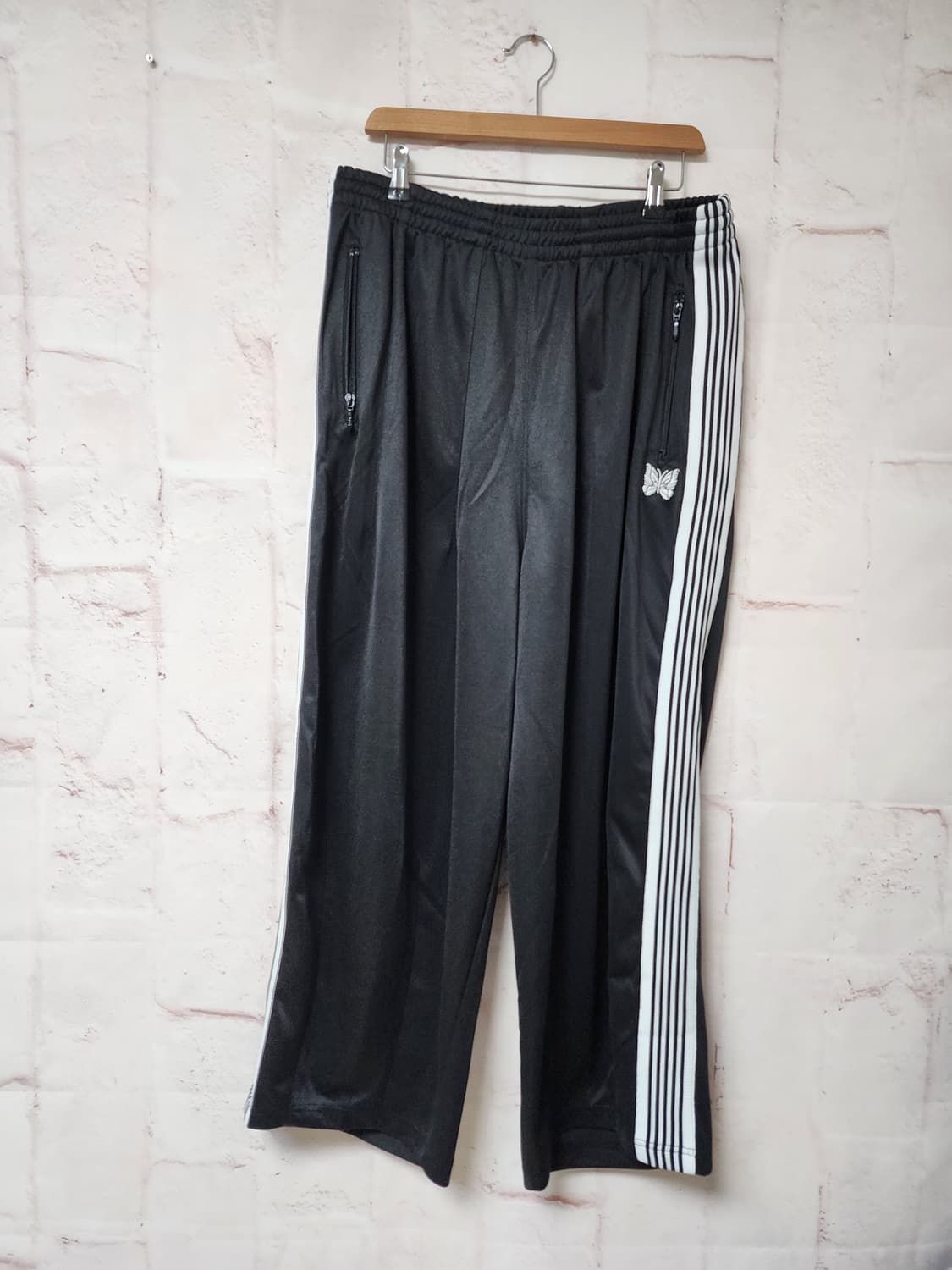 니들스 블랙 트랙 팬츠 상품이미지1