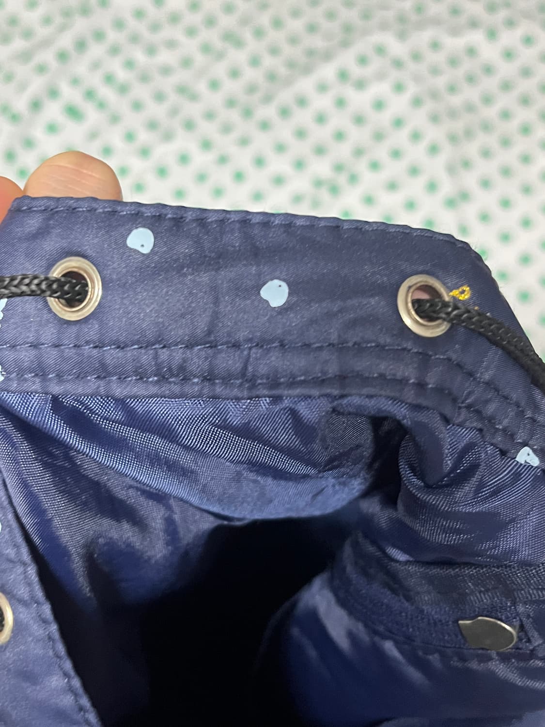 폼포넷 패딩재질 네이비 백팩 🌀 상품이미지6